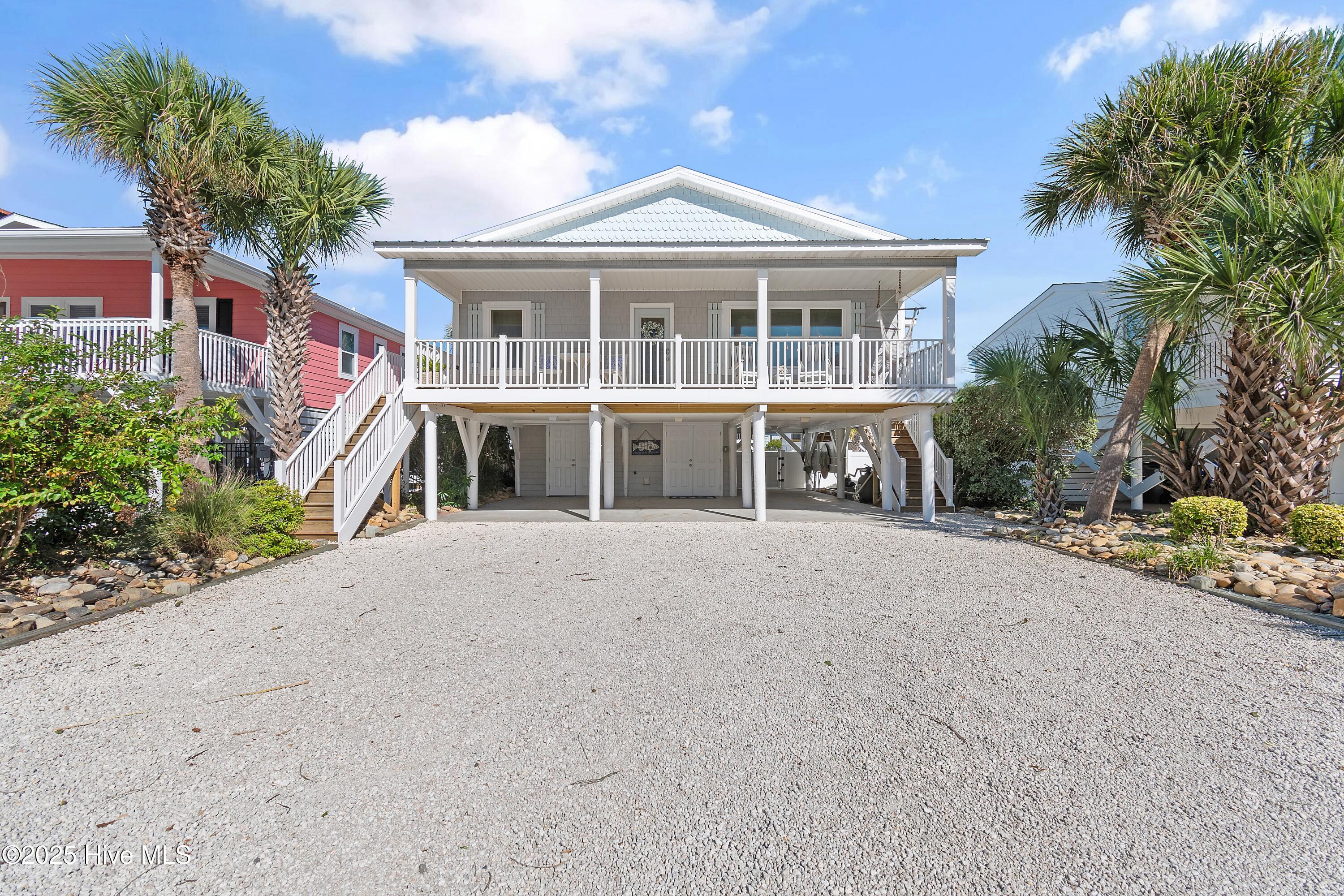 100535227 | Photo 48