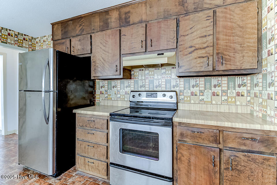 100541590 | Photo 10