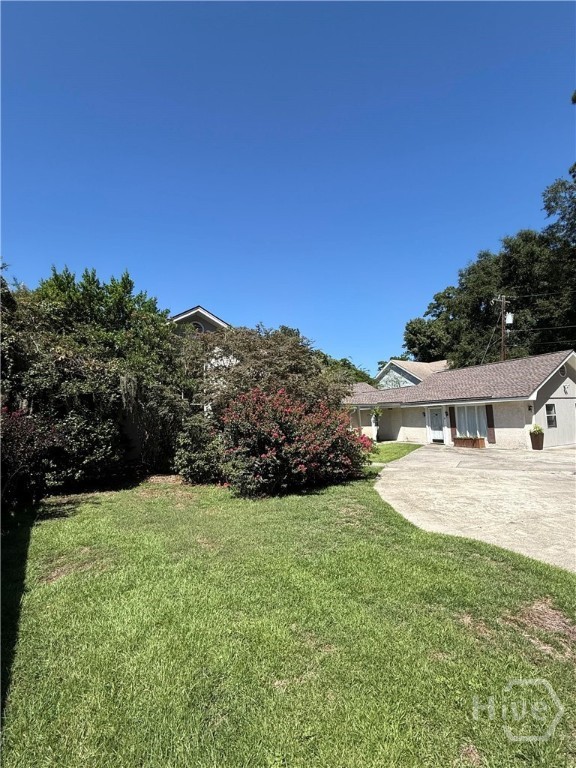 Cottage from side yard