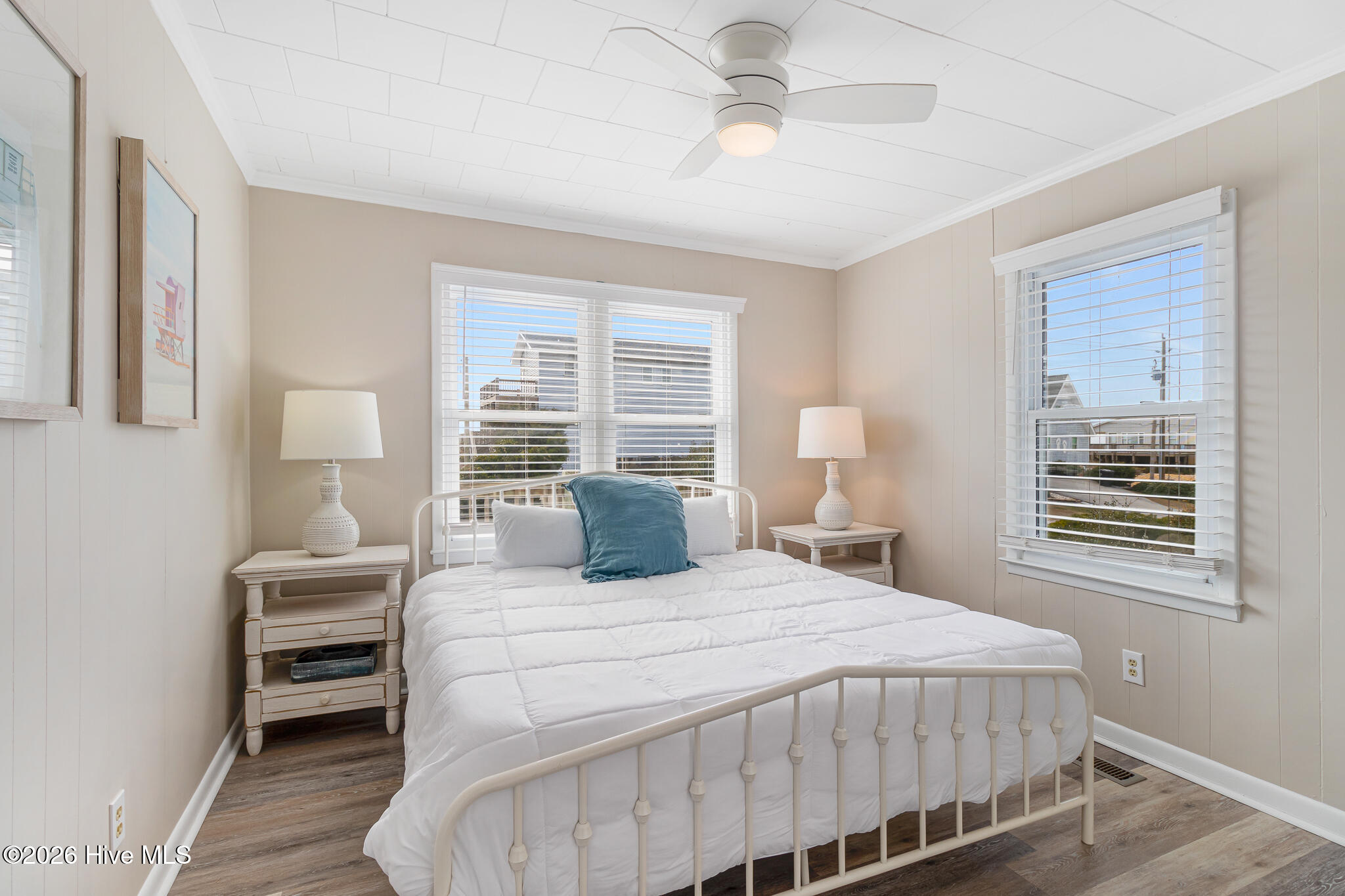 100553851 | Photo 32