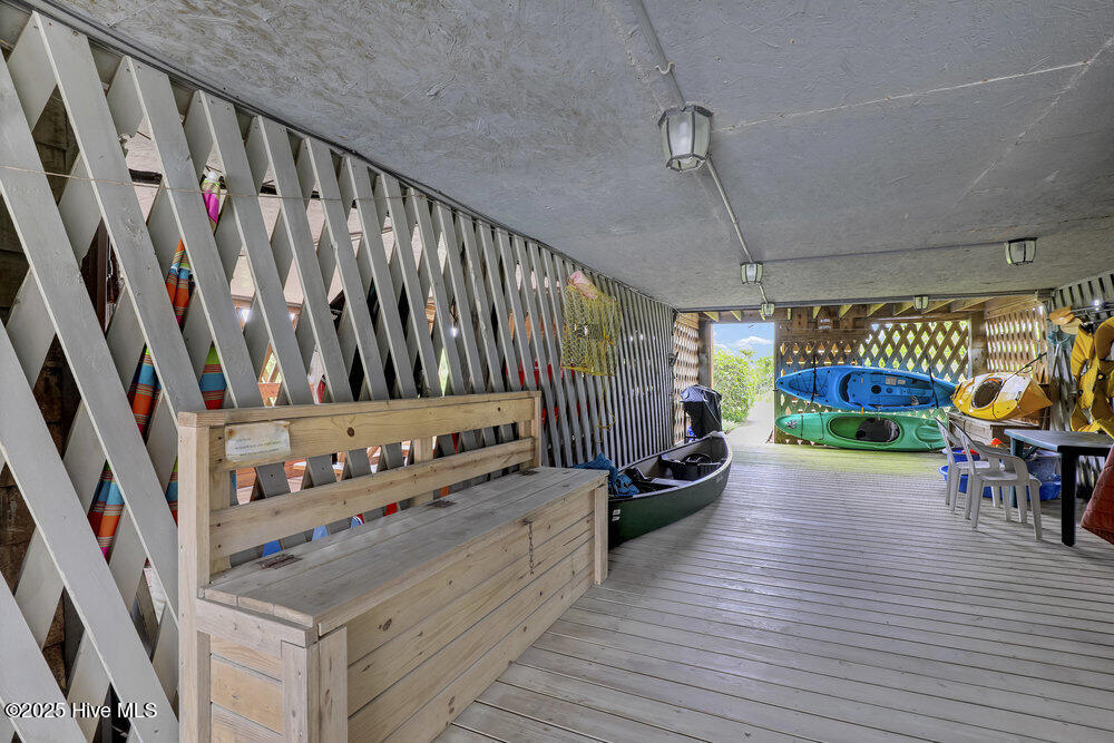 100513215 | Photo 39