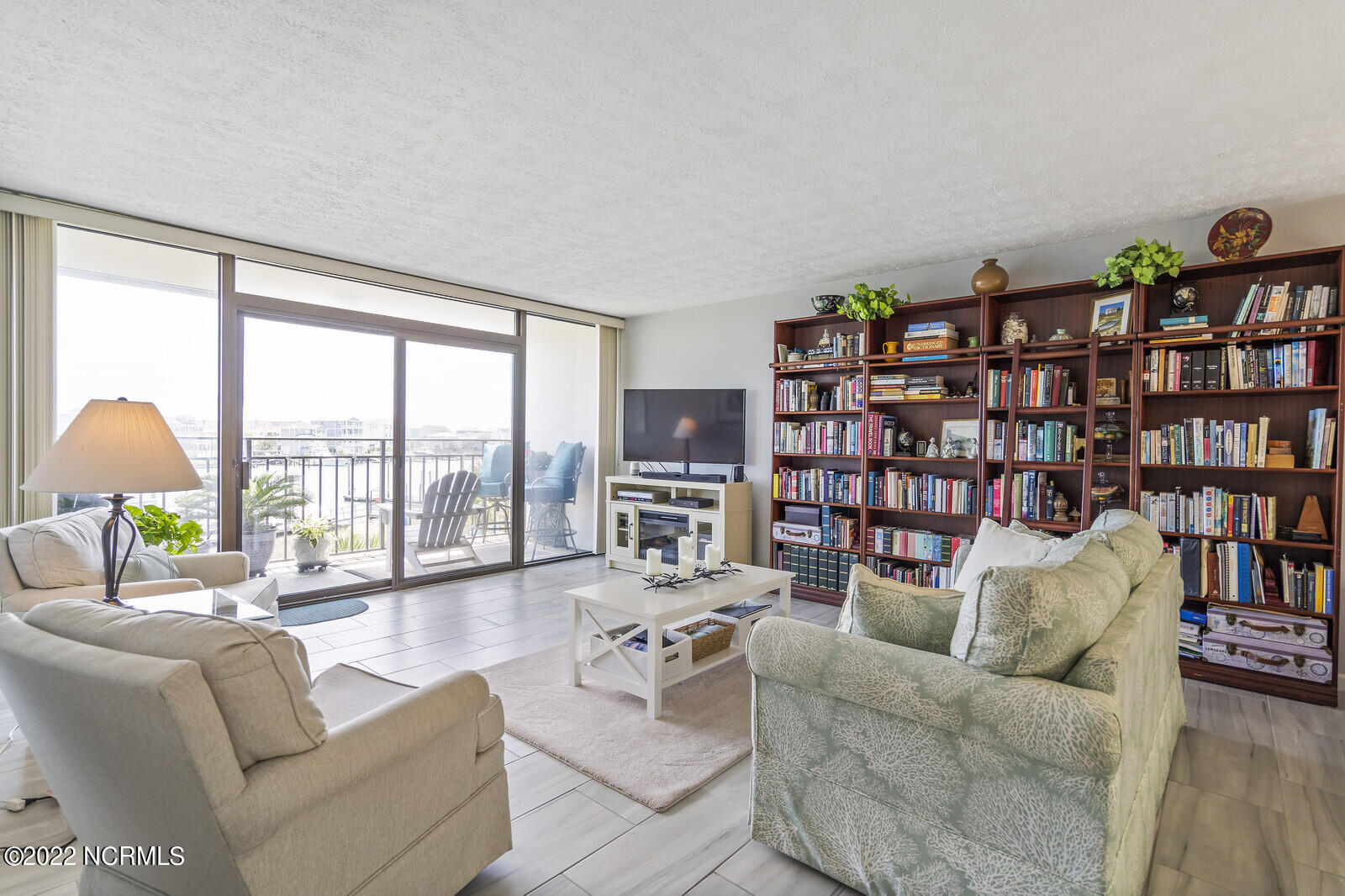 100556519 | Photo 12