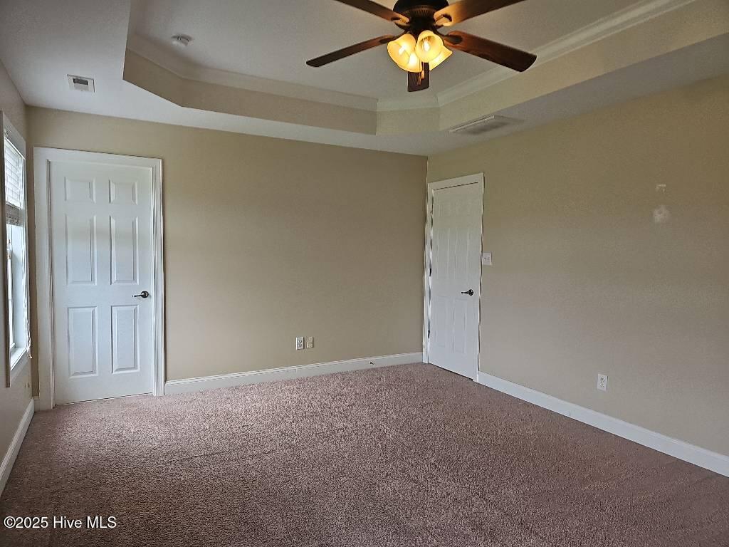 100541089 | Photo 25