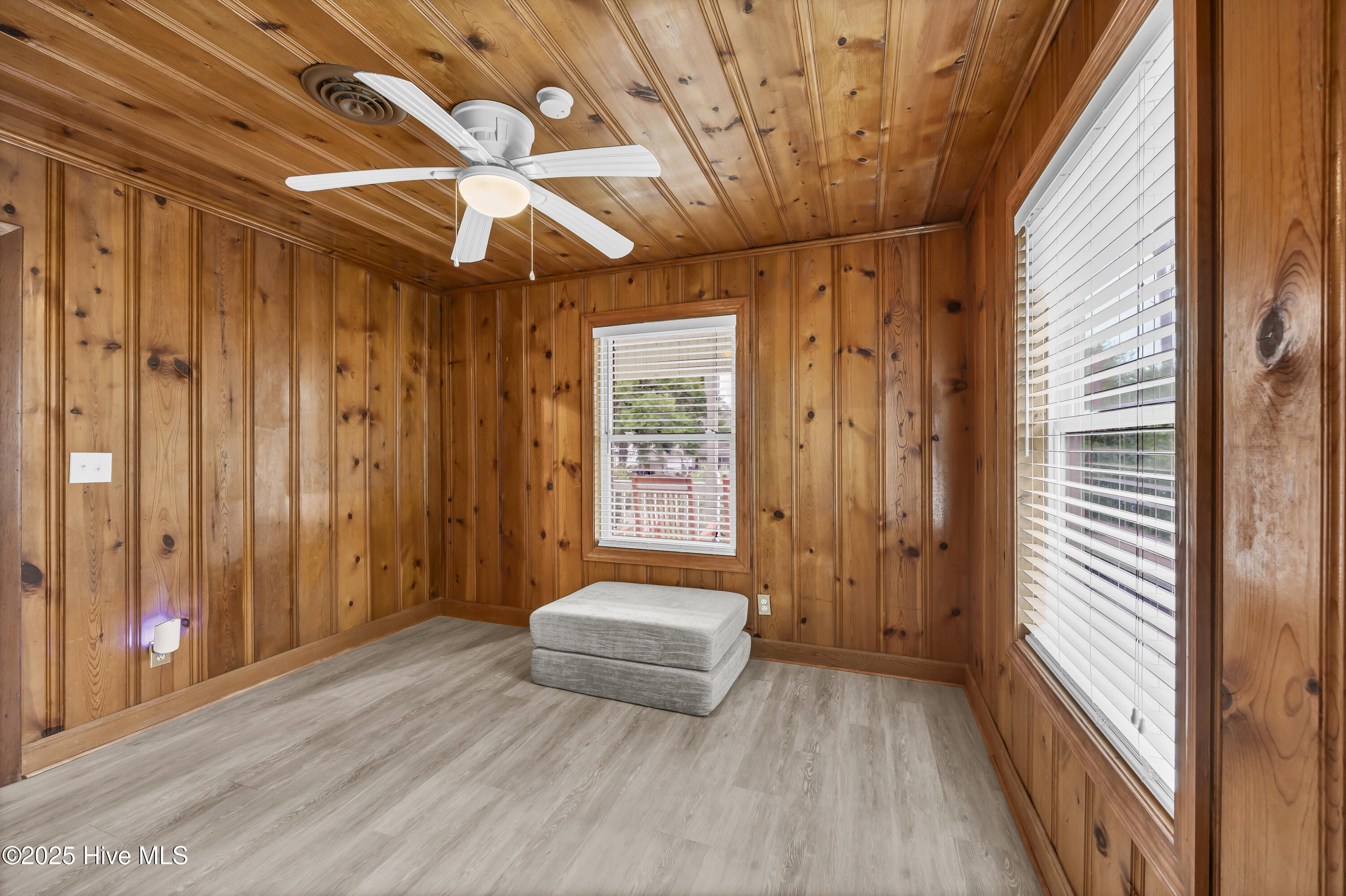 1968 Oak Street SW, Ocean Isle Beach, NC 28469 – photo 17: 017_img_7299_516