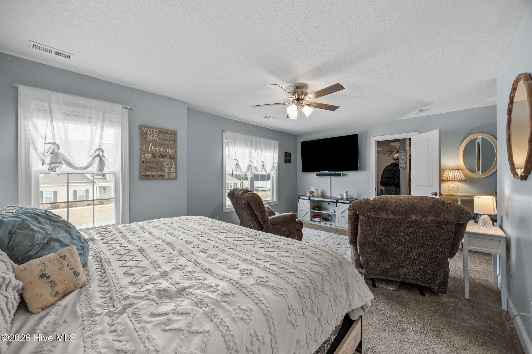 100551415 | Photo 33