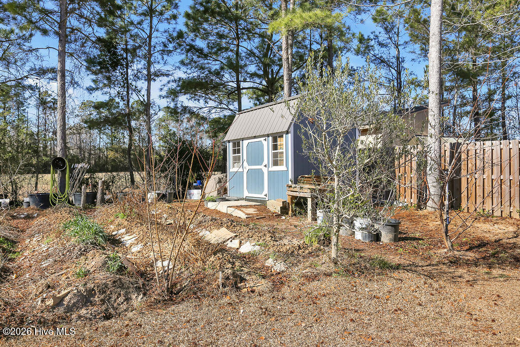 100548902 | Photo 35