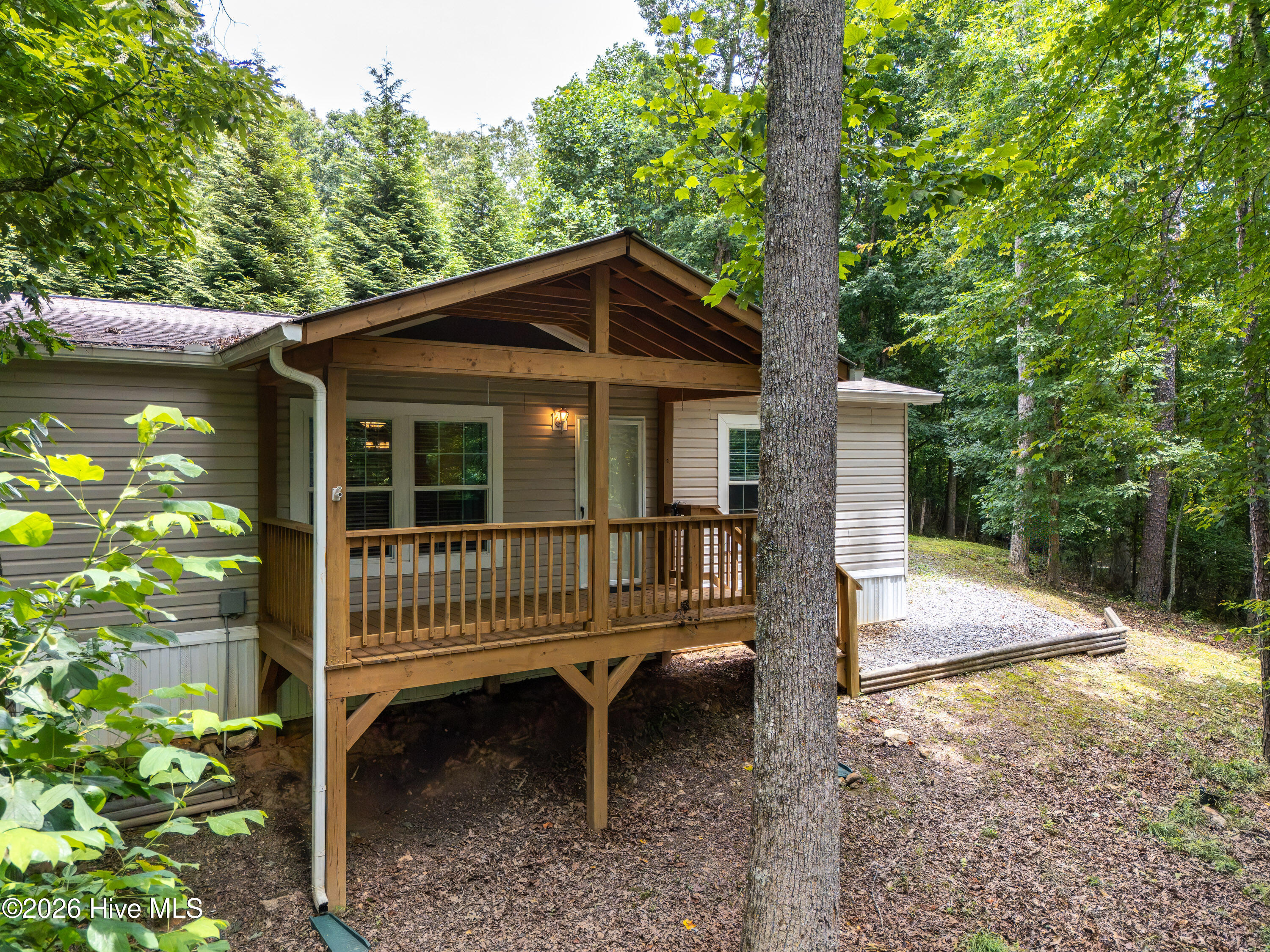 Listing Photo 100584976