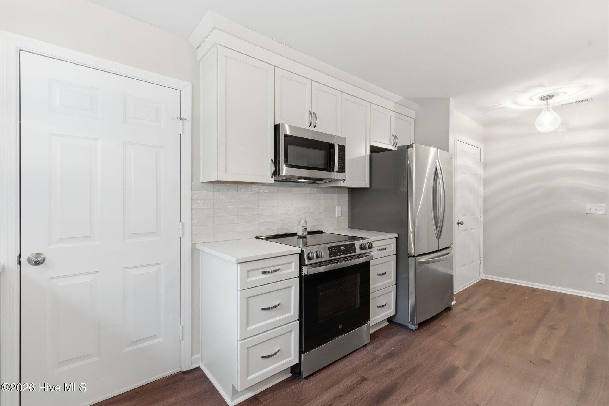 100555481 | Photo 23