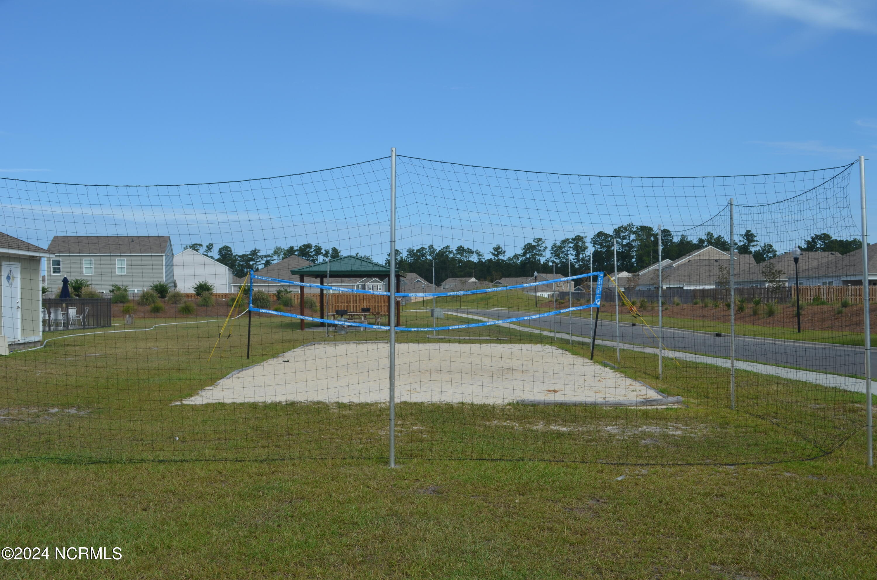 100548588 | Photo 30