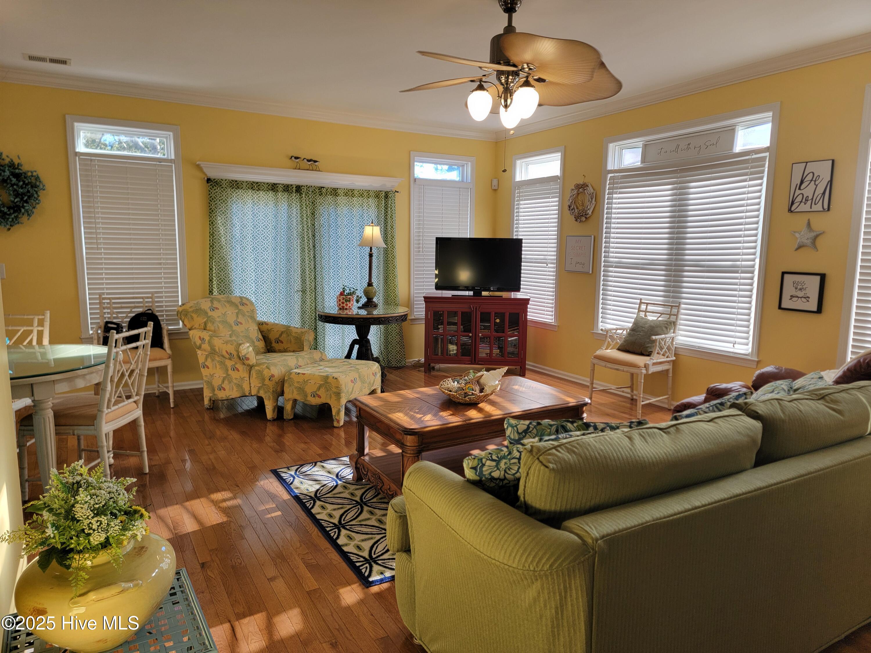 100538201 | Photo 20