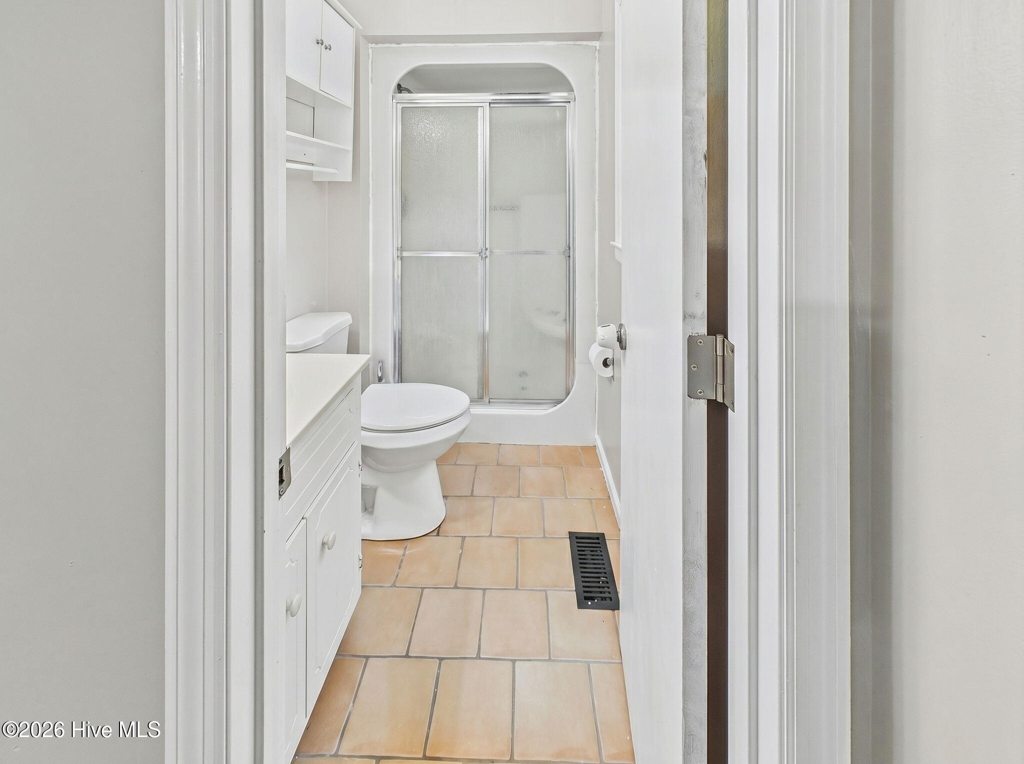 100569518 | Photo 24