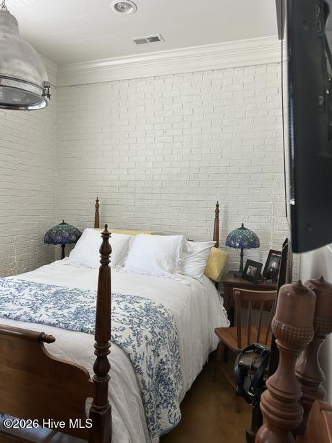 2401 Arendell 