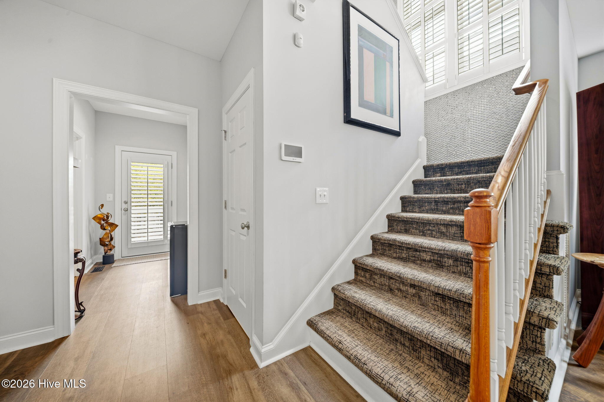 100566136 | Photo 35