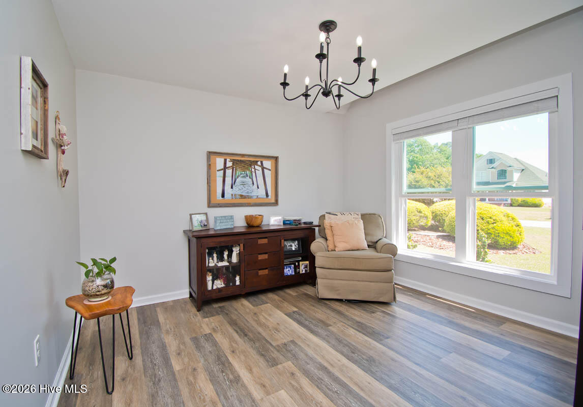 100569264 | Photo 12