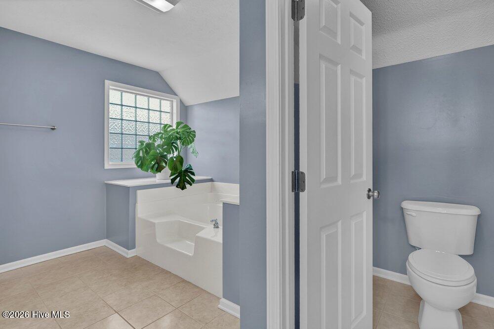 100567145 | Photo 27