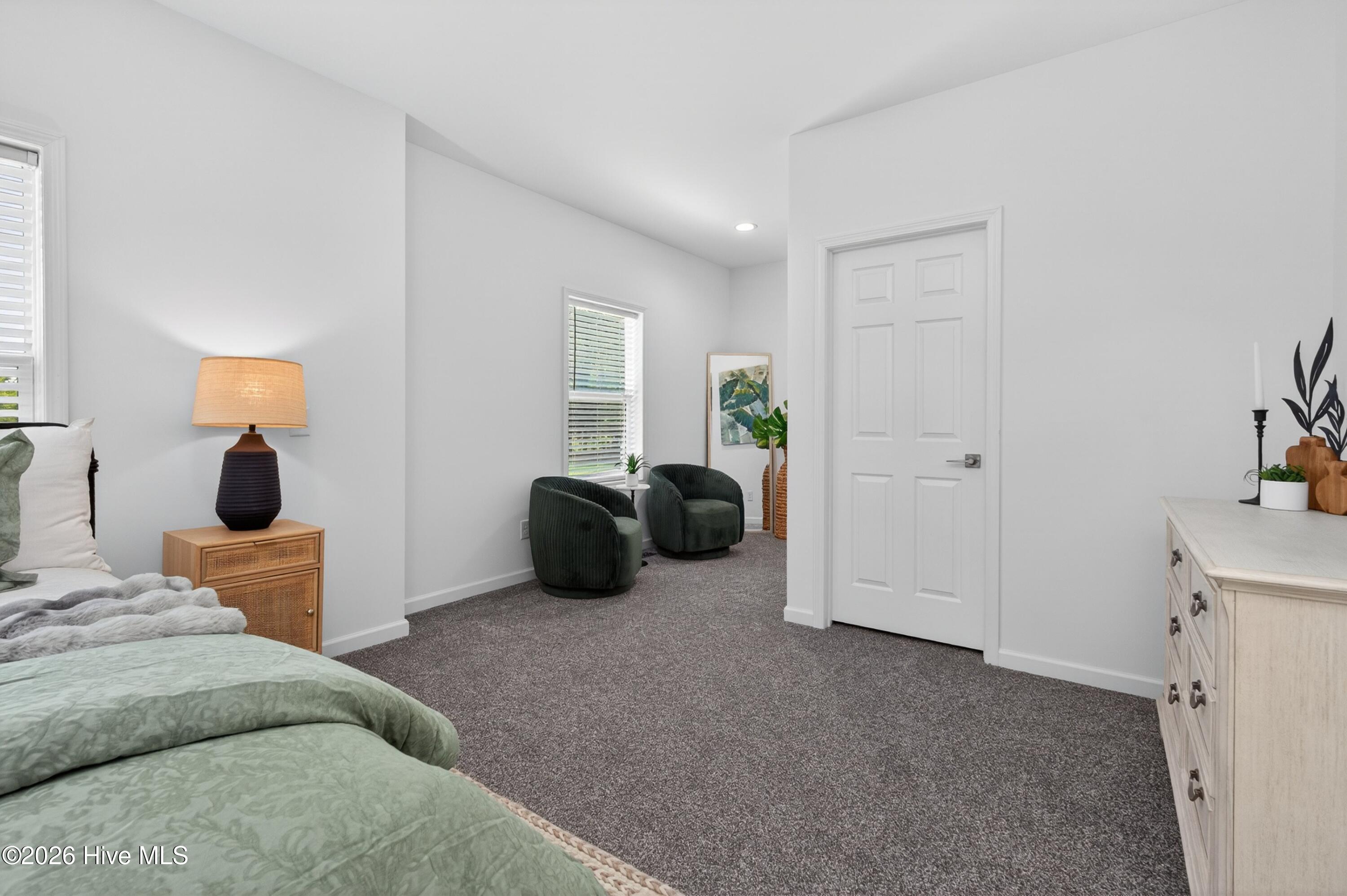 100567047 | Photo 21