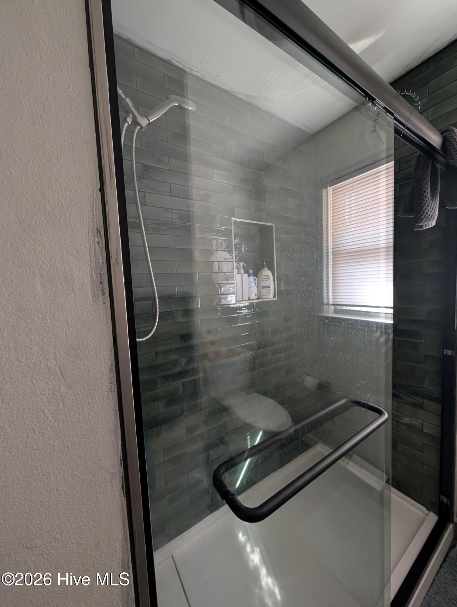 100550544 | Photo 25