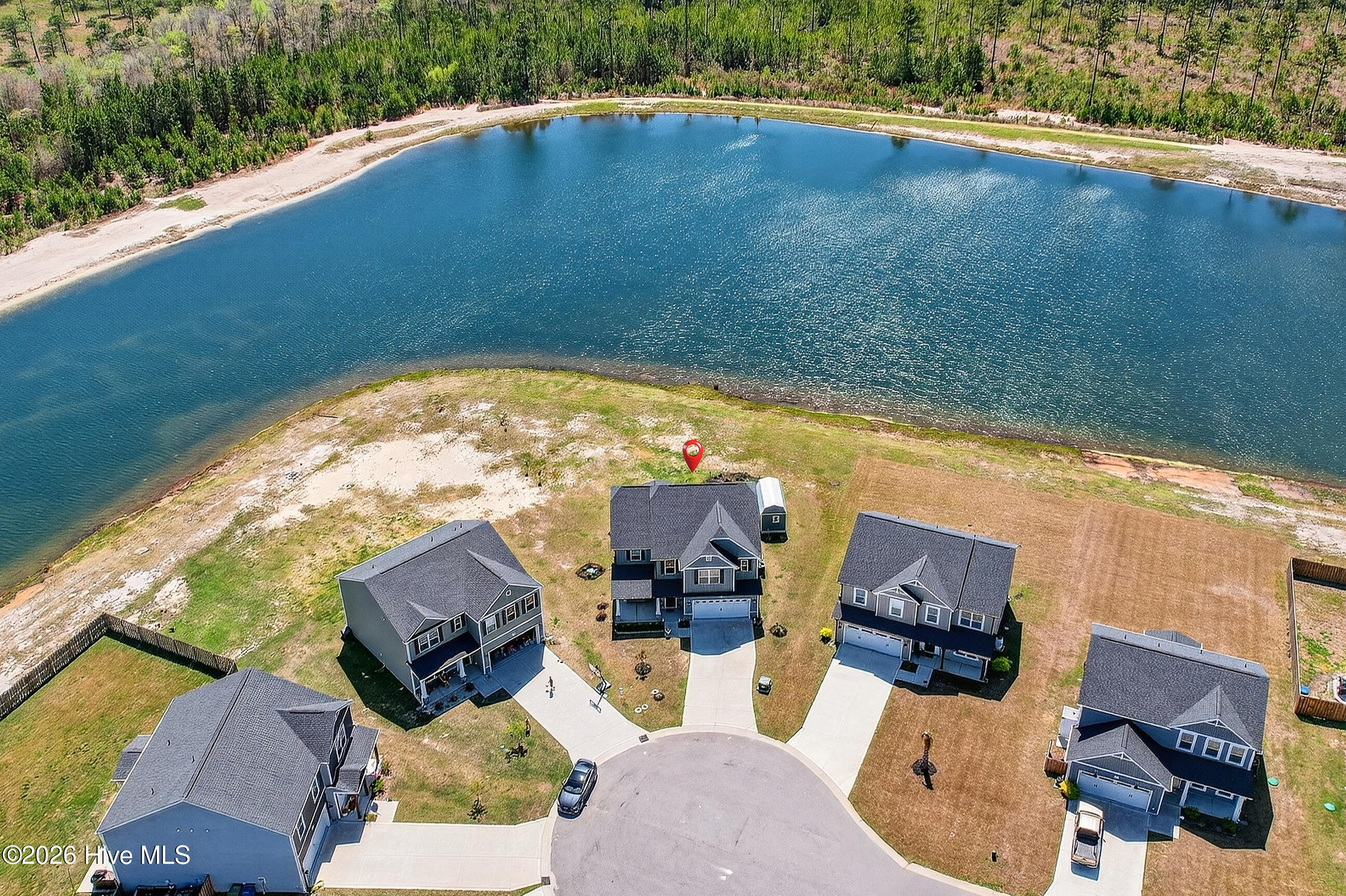 100563975 | Photo 40