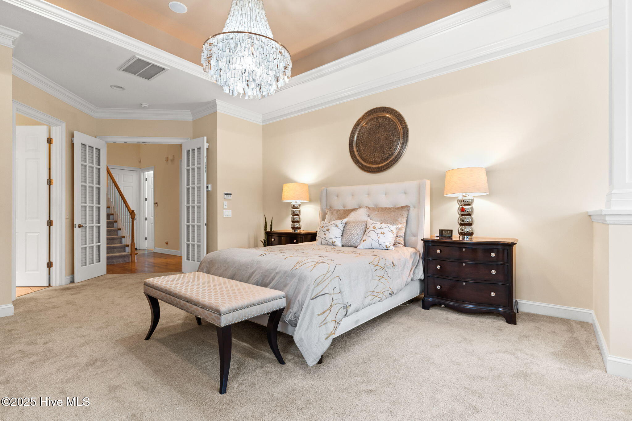 100518405 | Photo 31