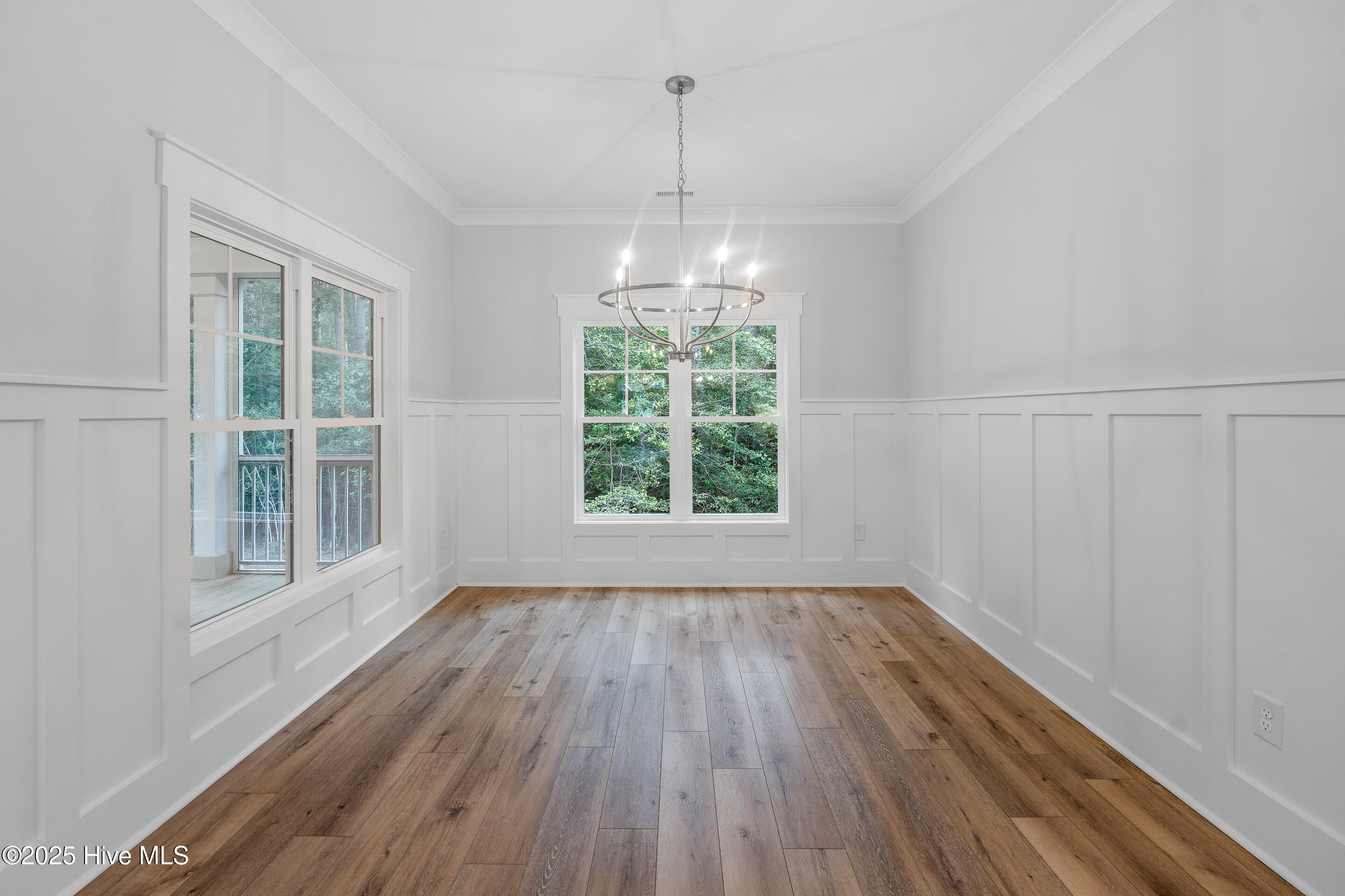 100515722 | Photo 23