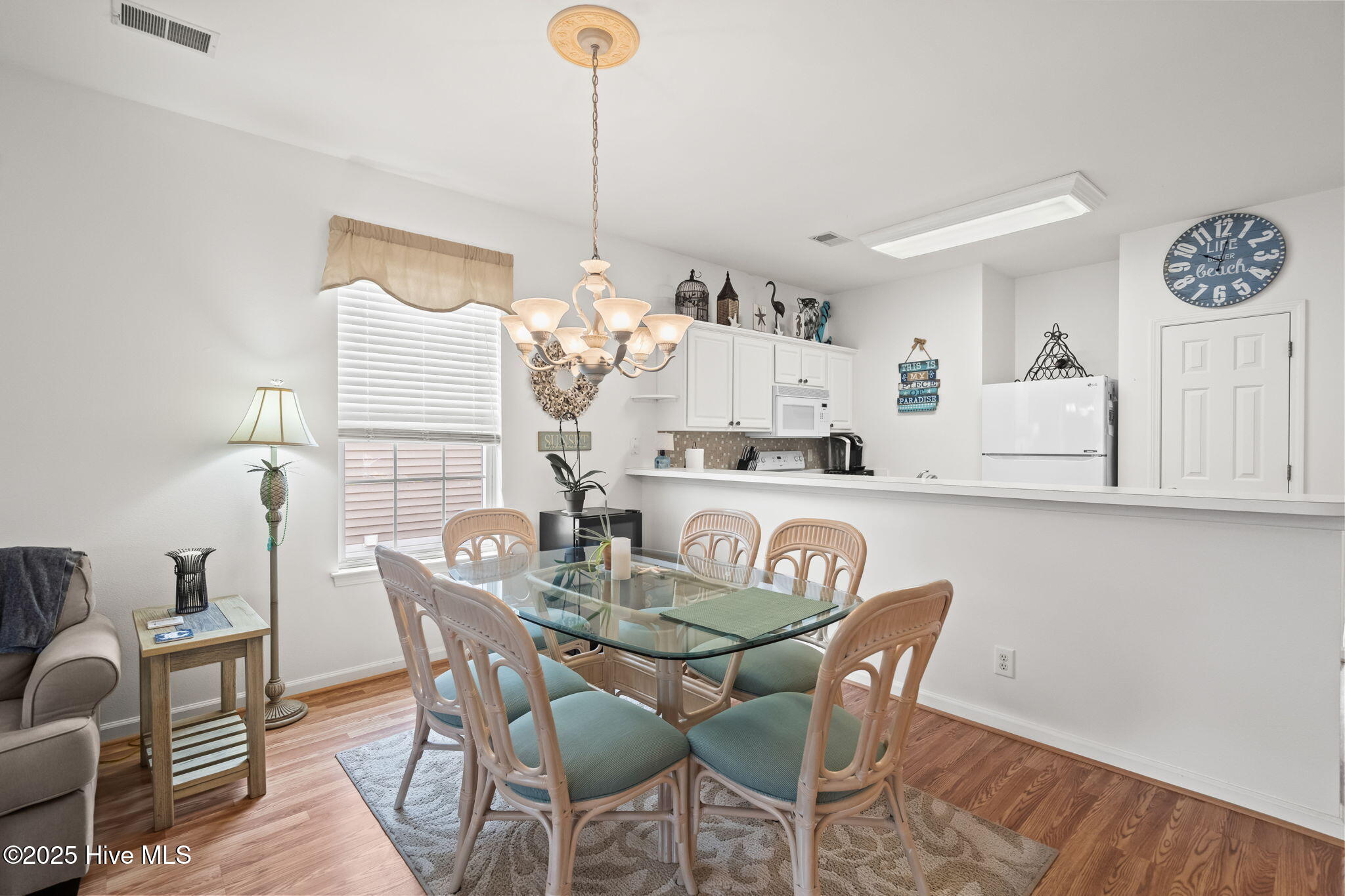 100551162 | Photo 21