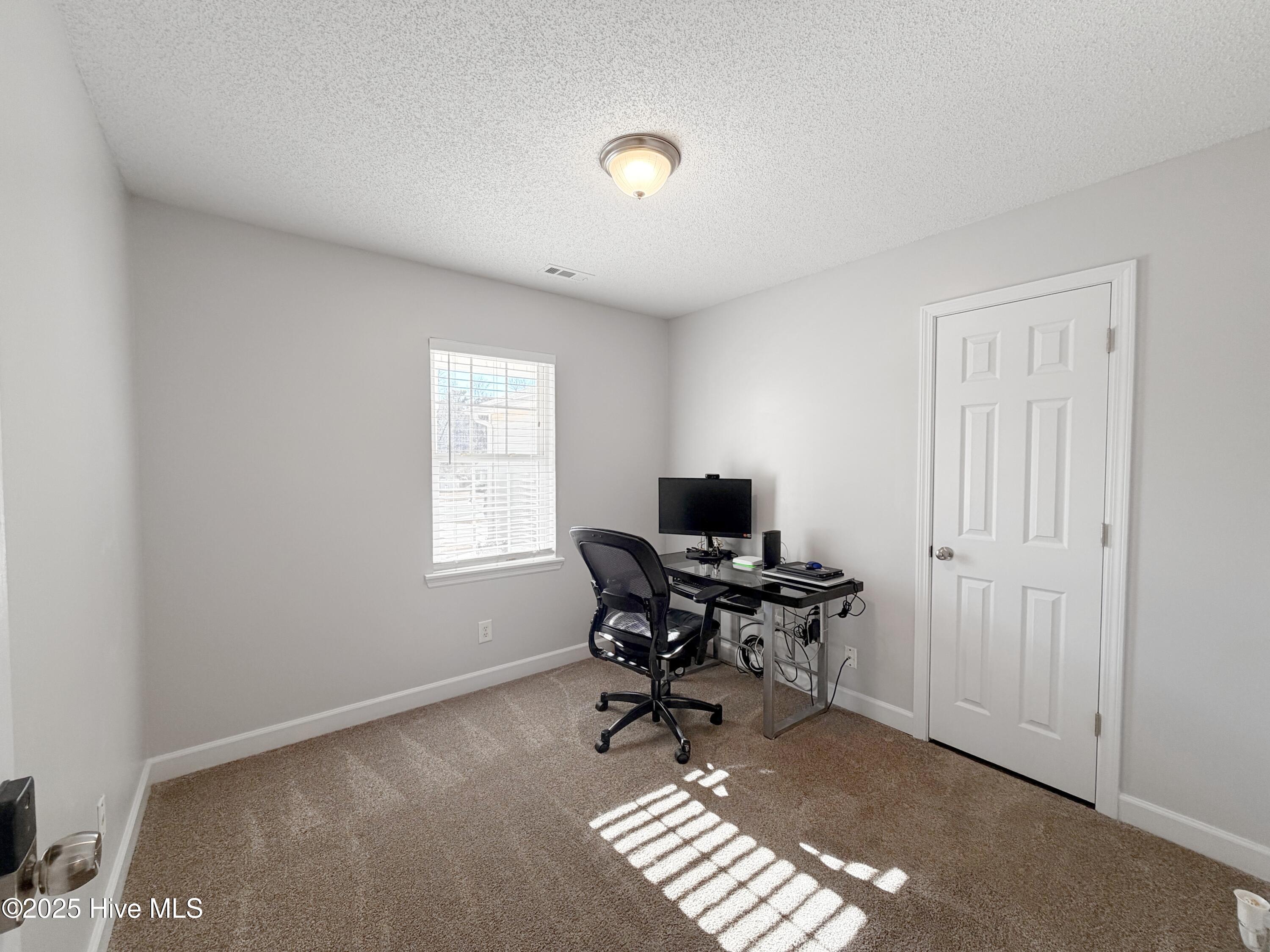 100546247 | Photo 18