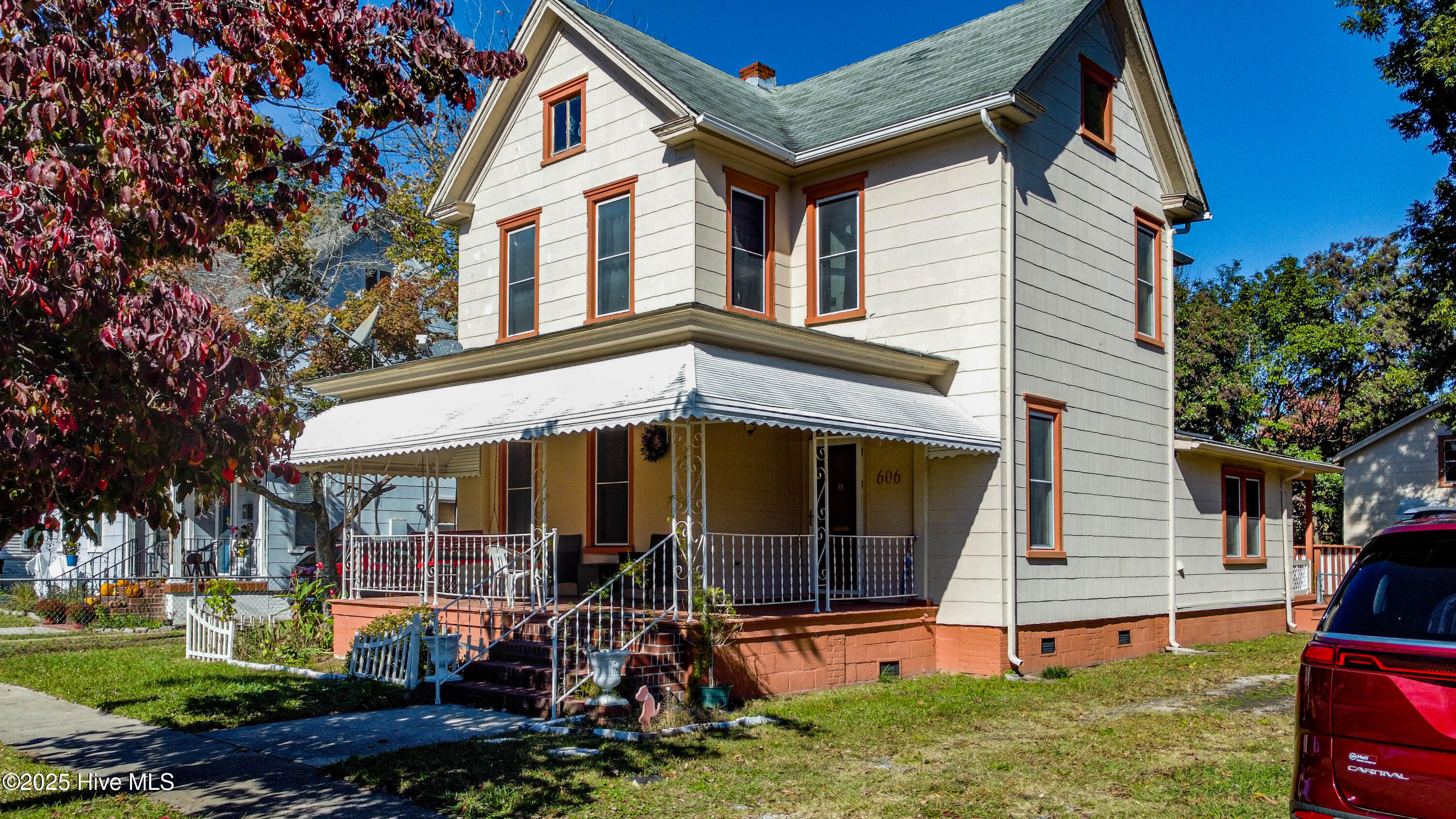 Homes for sale in Elizabeth City, NC | 606 W Colonial Ave, Elizabeth City, NC 27909 | MLS# 100539624