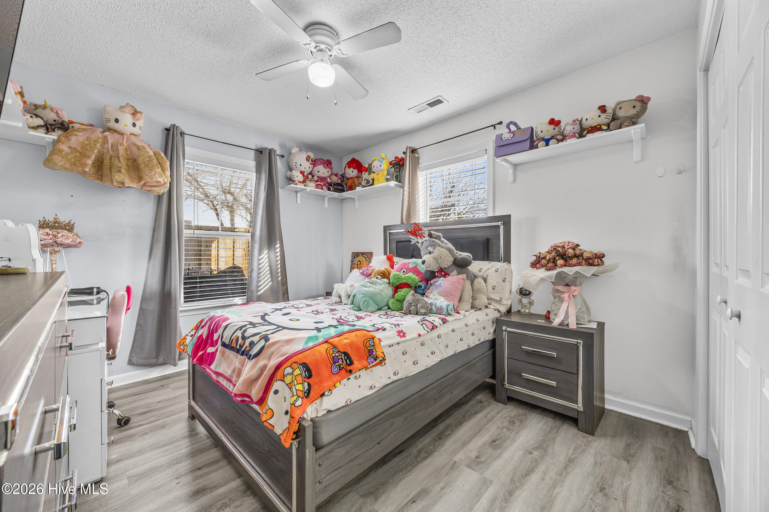 100553146 | Photo 27