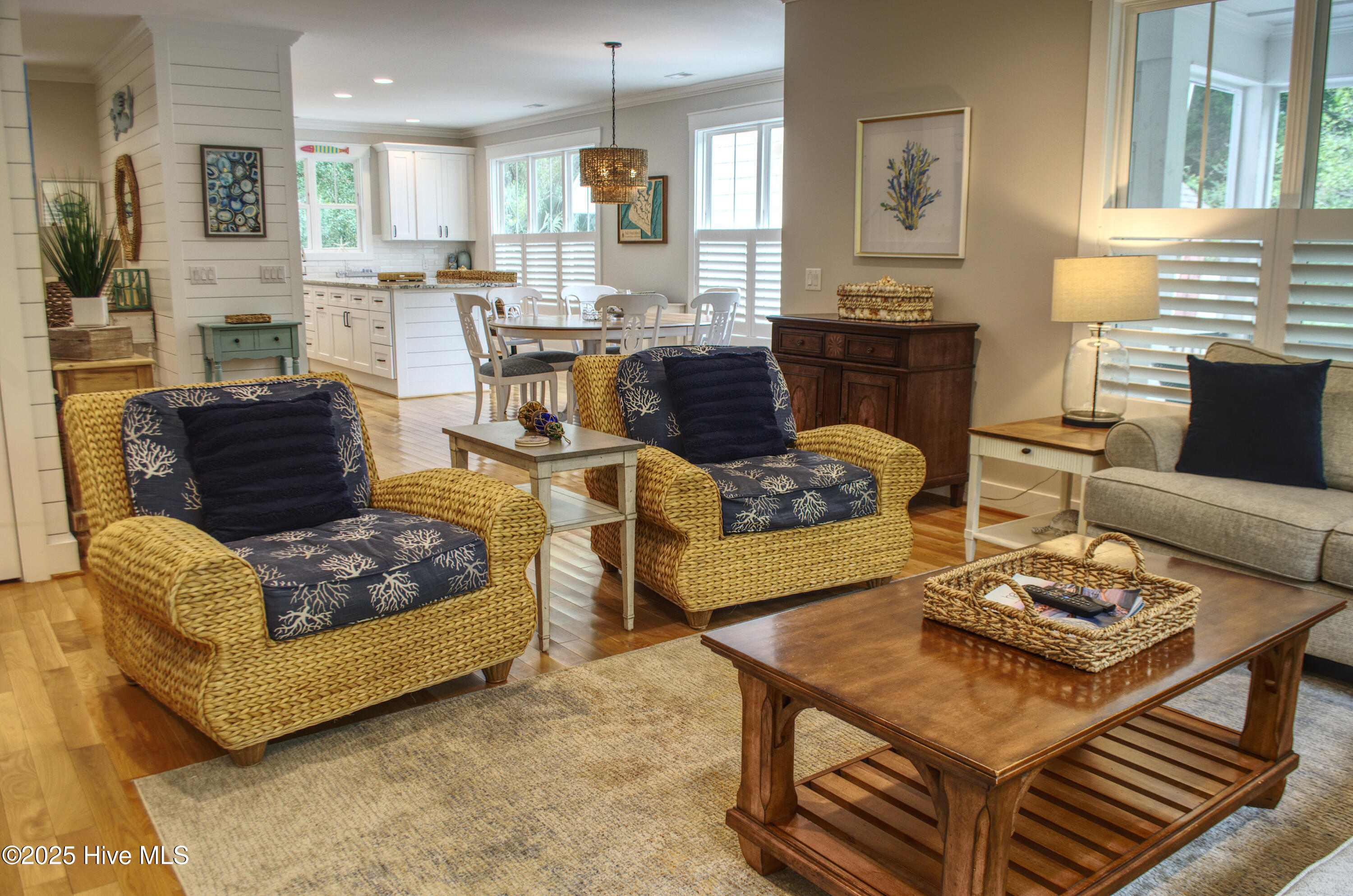 100526777 | Photo 10