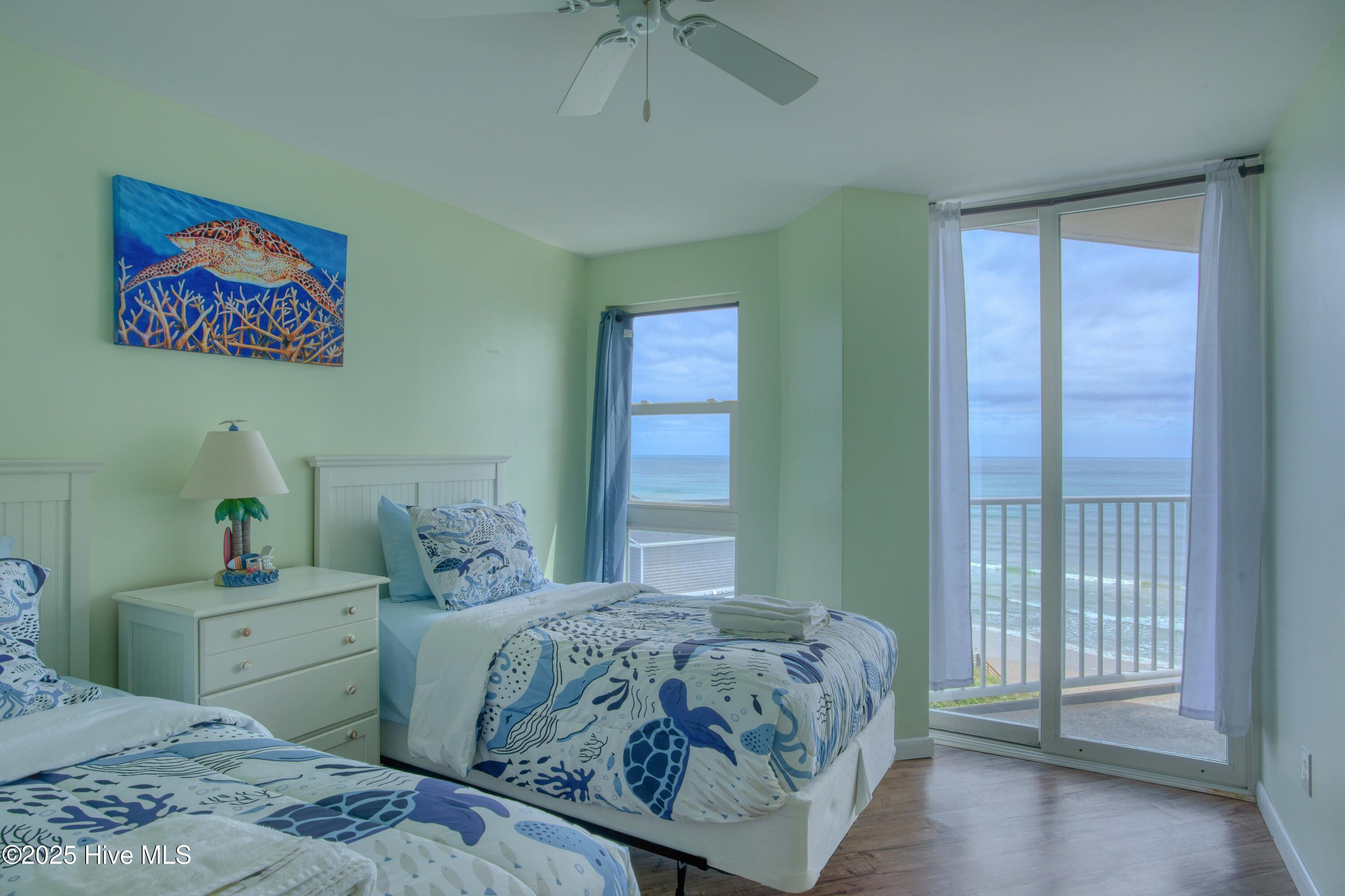 100529927 | Photo 21