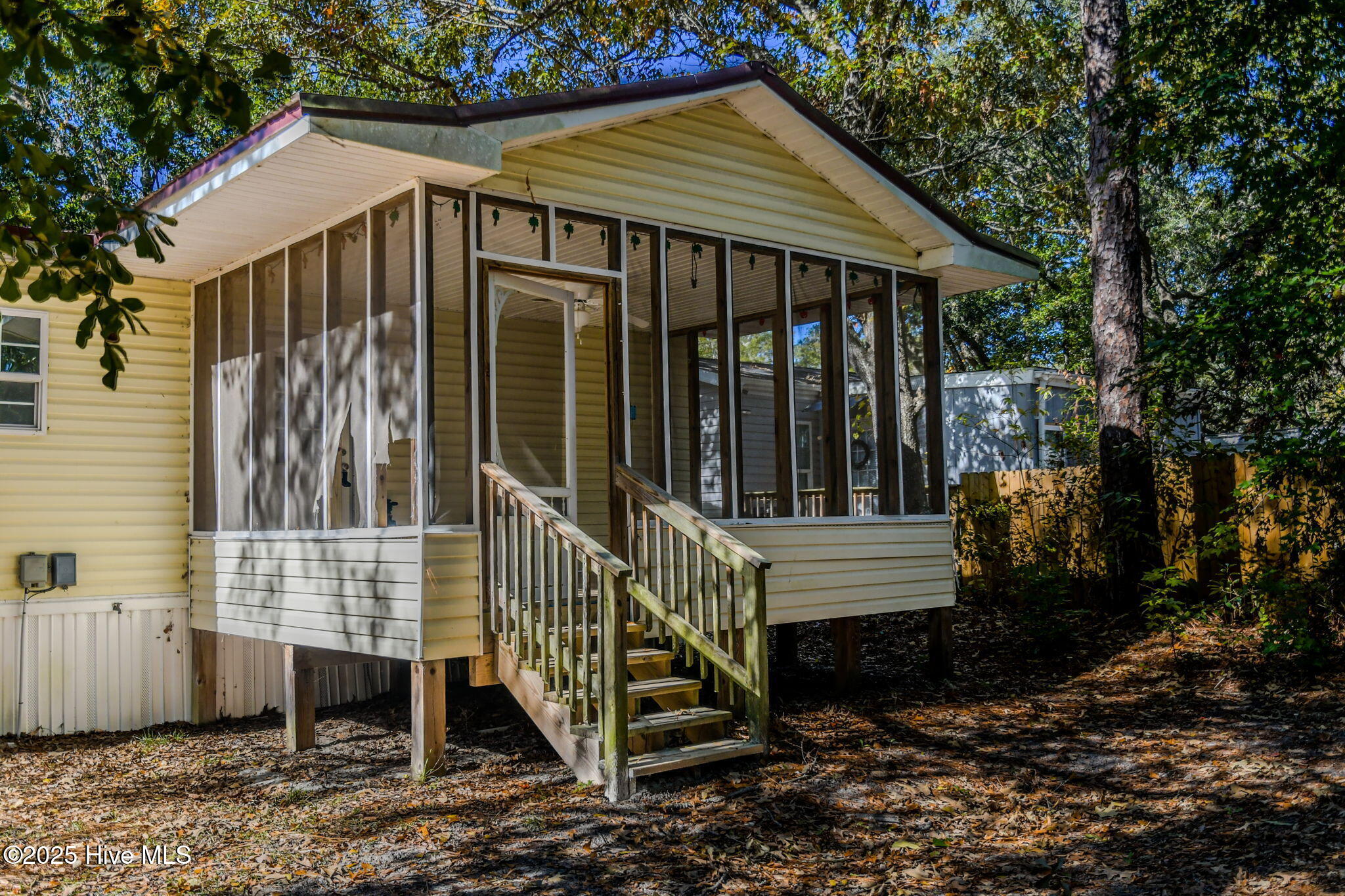 100544289 | Photo 17