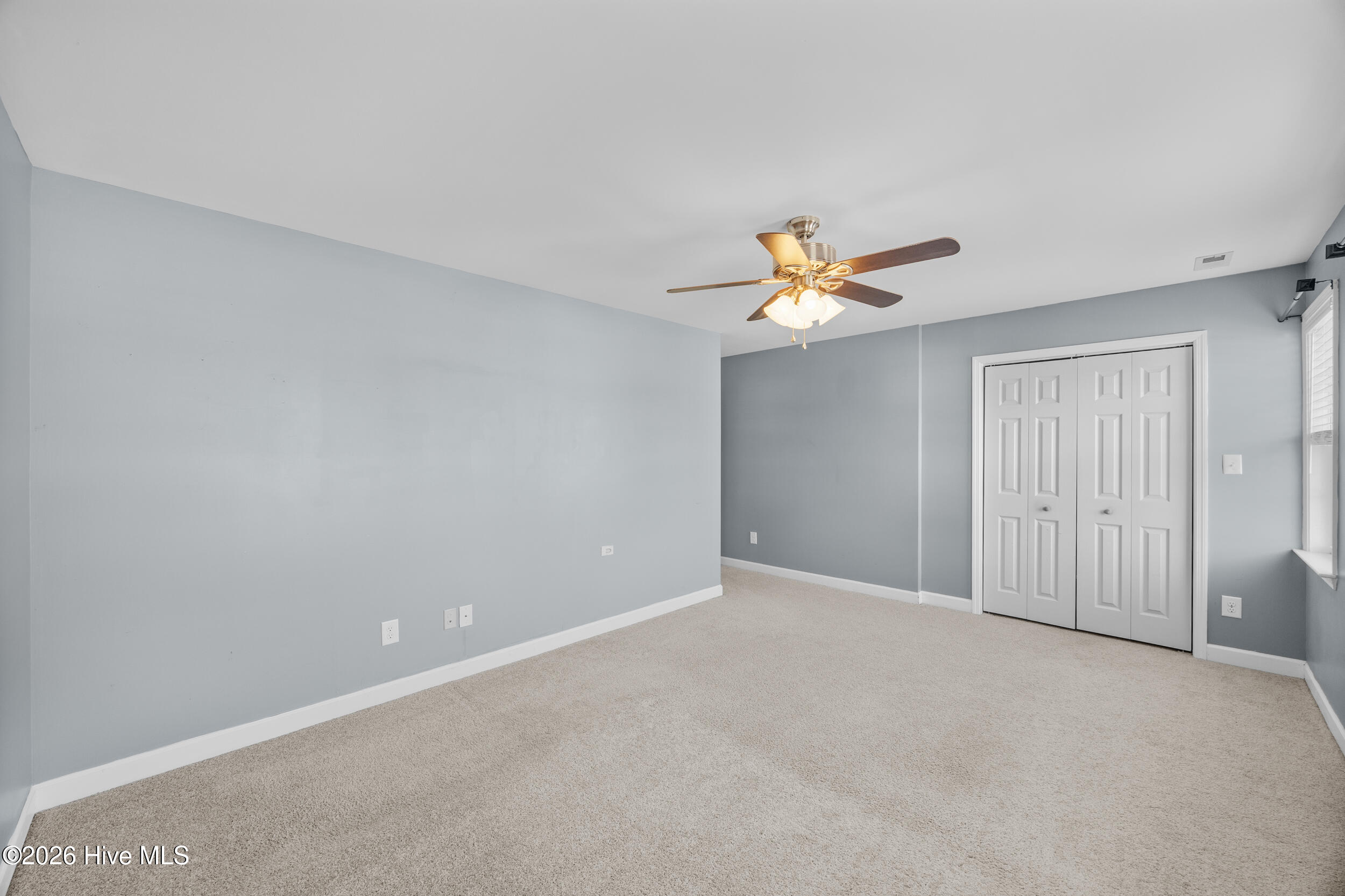 211 Wedgefield Circle,Maple Hill