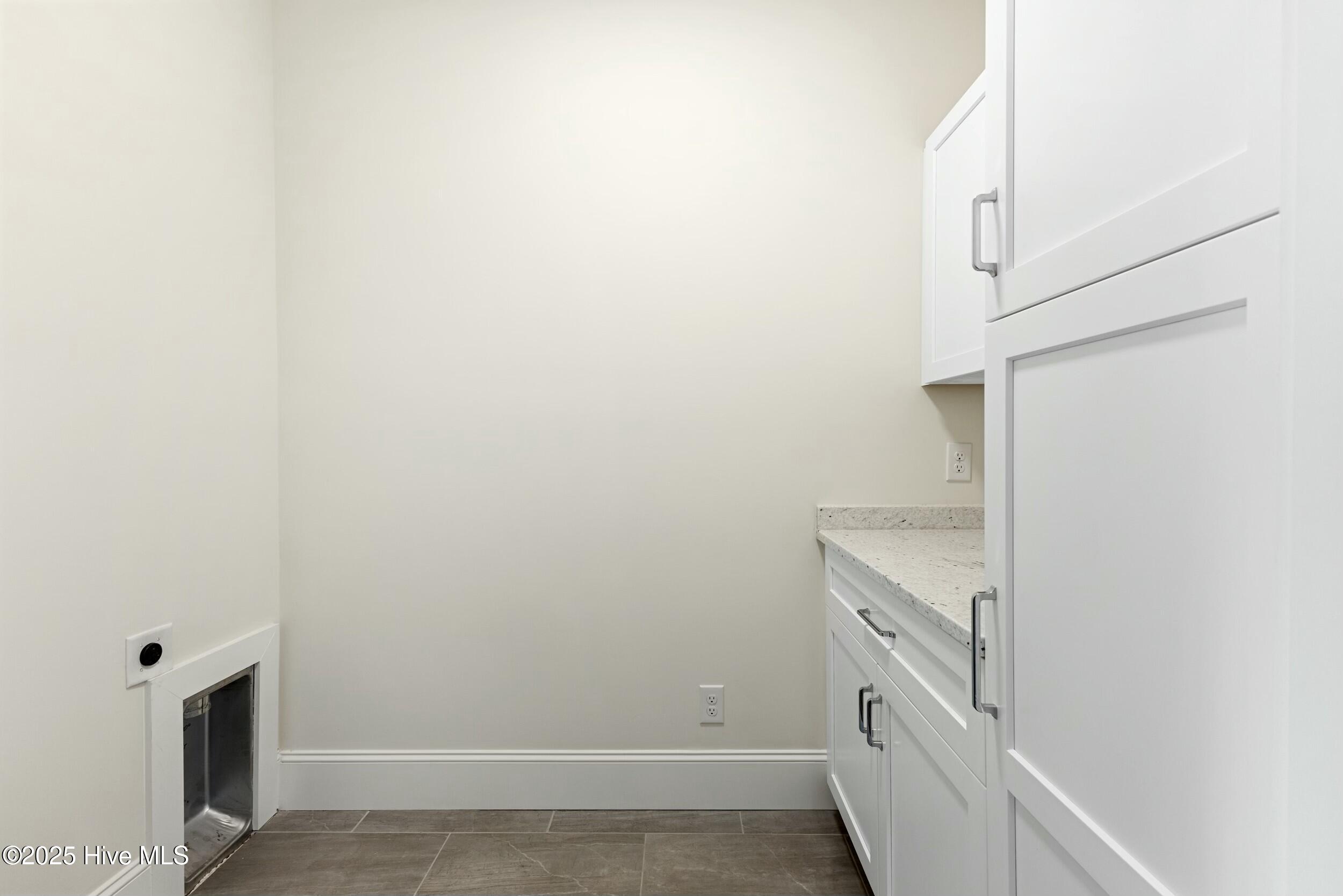 100498490 | Photo 41