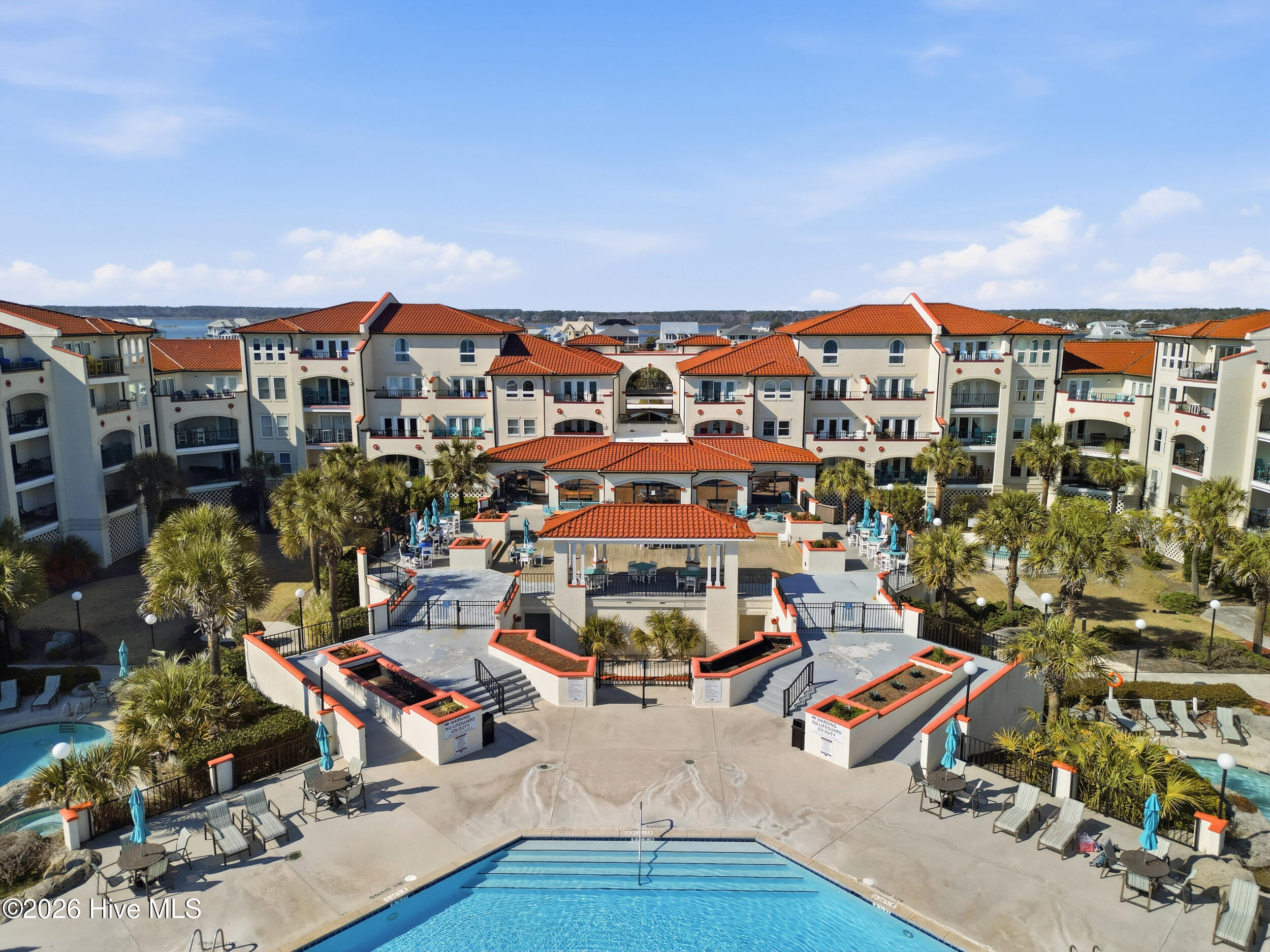 100560519 | Photo 55