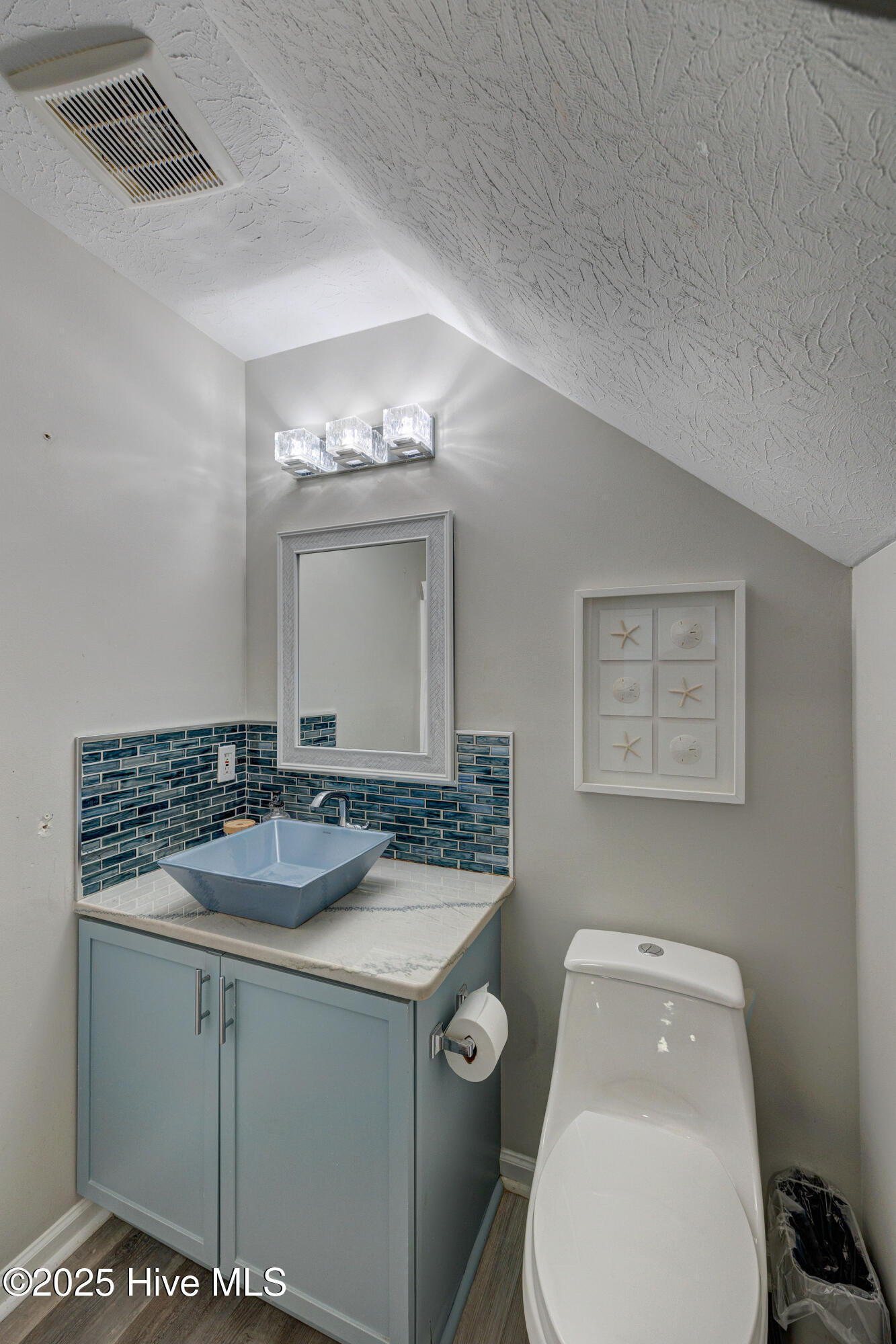 100531587 | Photo 21