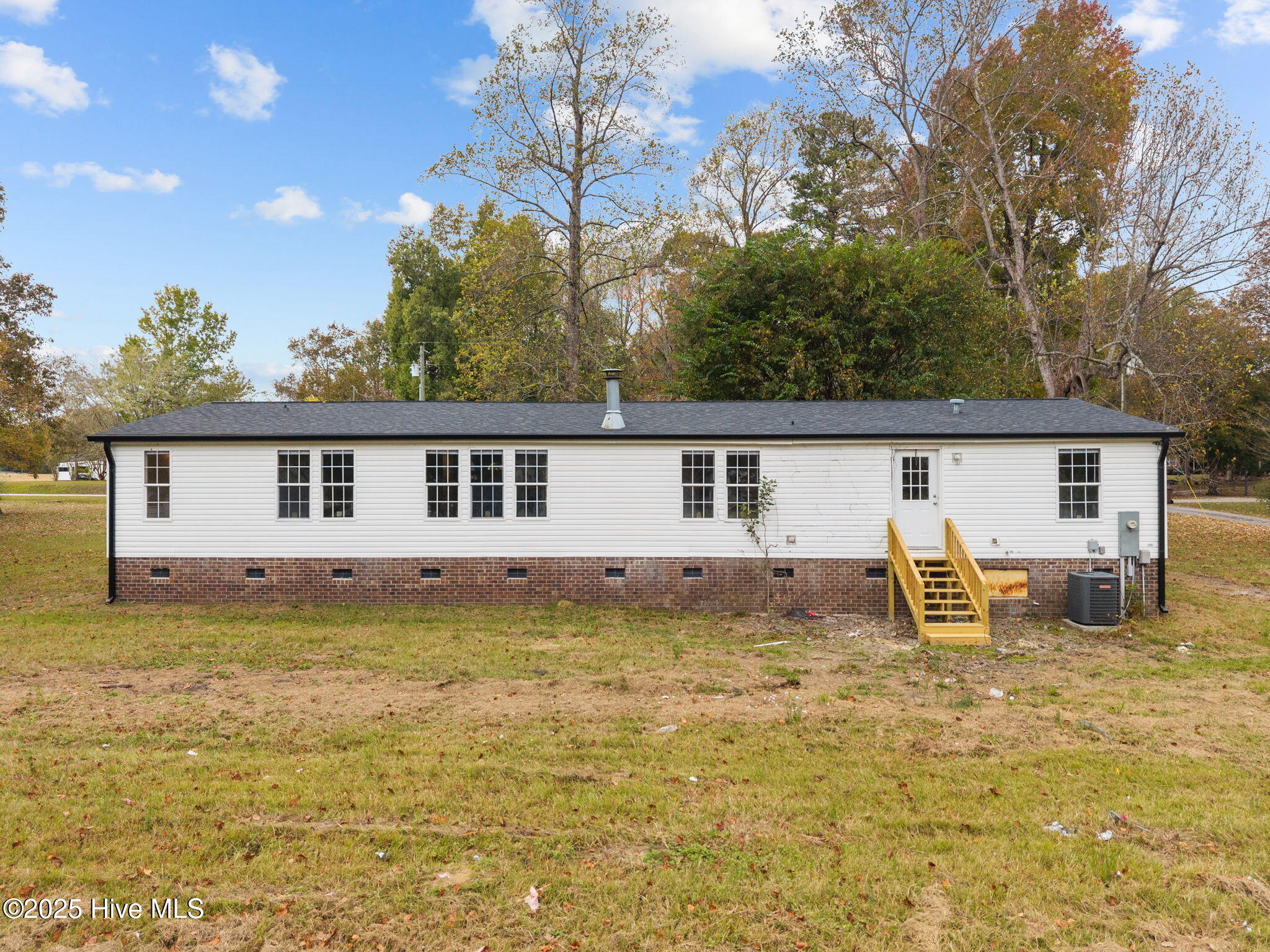 100538807 | Photo 35