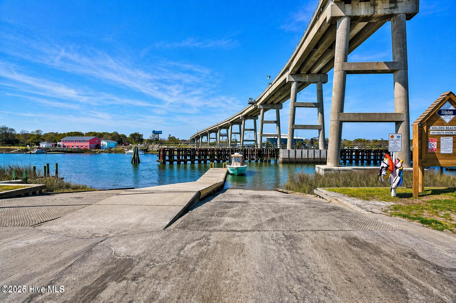 100568418 | Photo 18