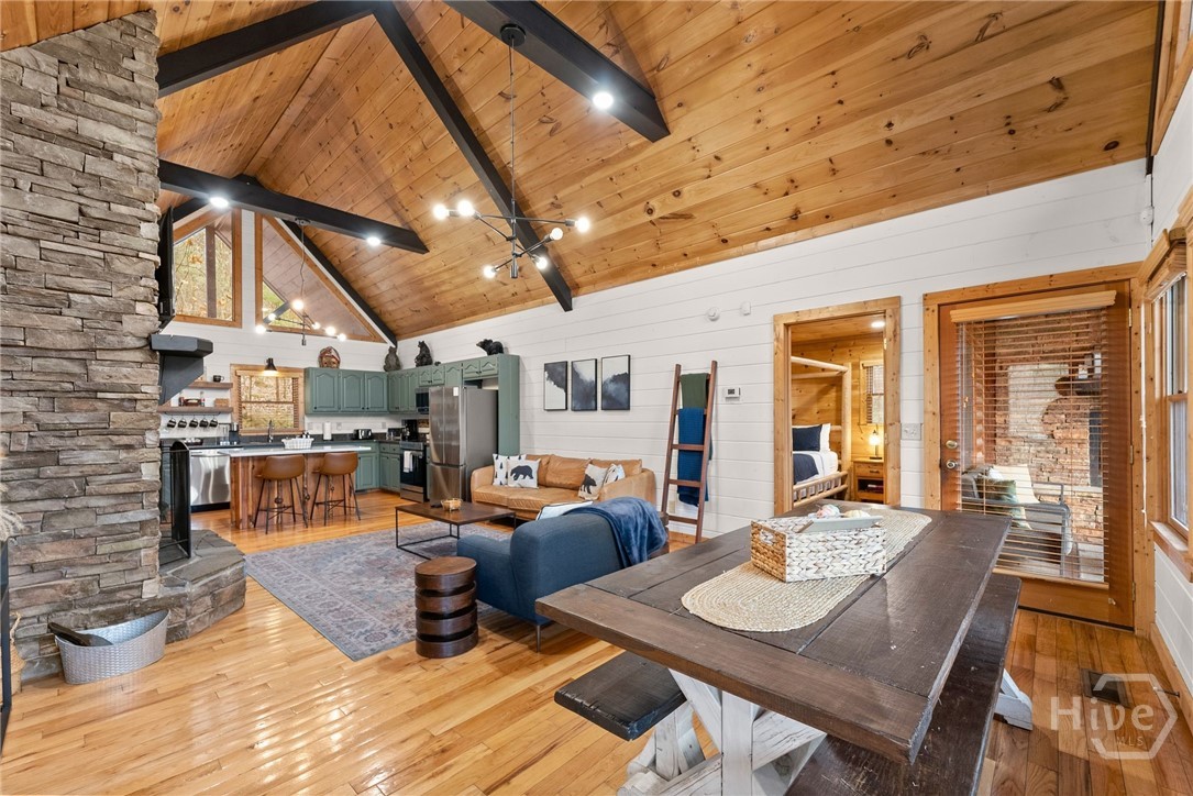 437 Spruce Circle