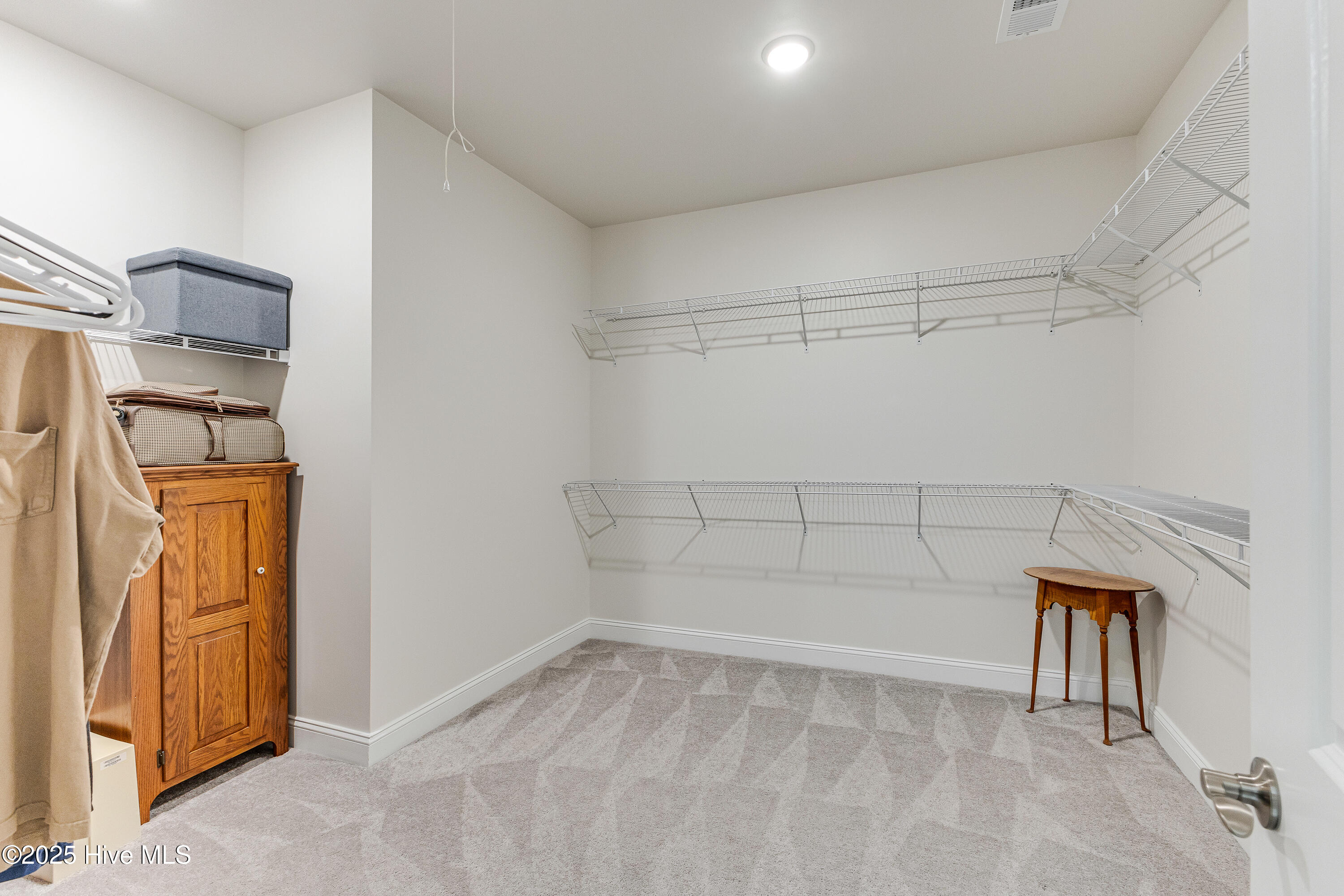 100544434 | Photo 28