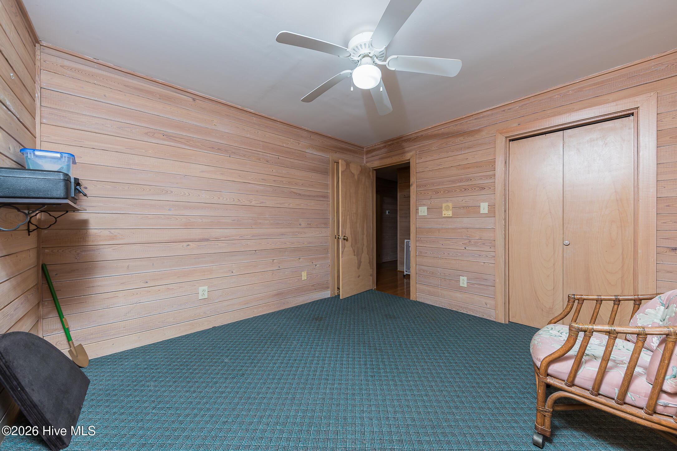 100560422 | Photo 63