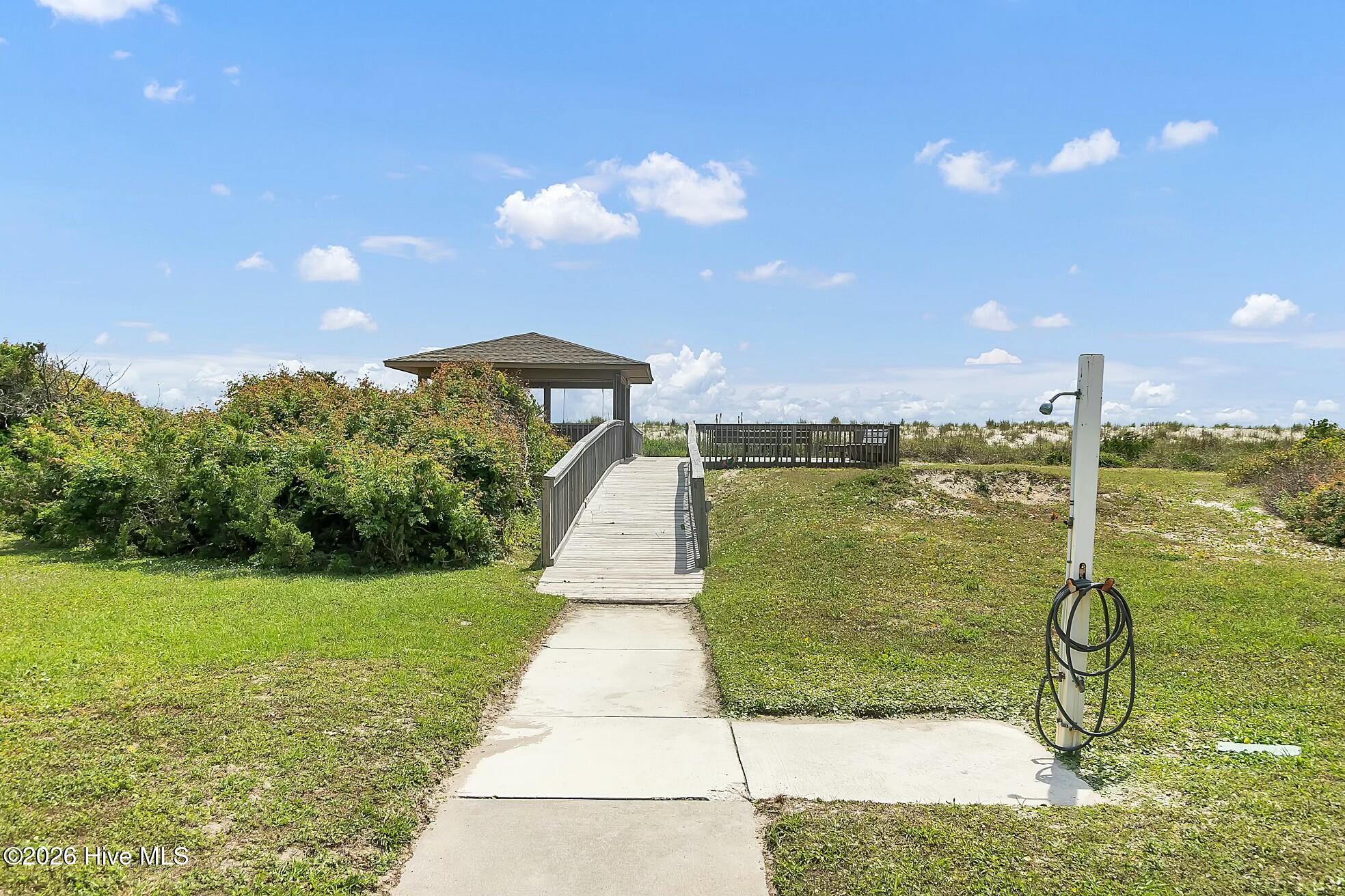 100549270 | Photo 56