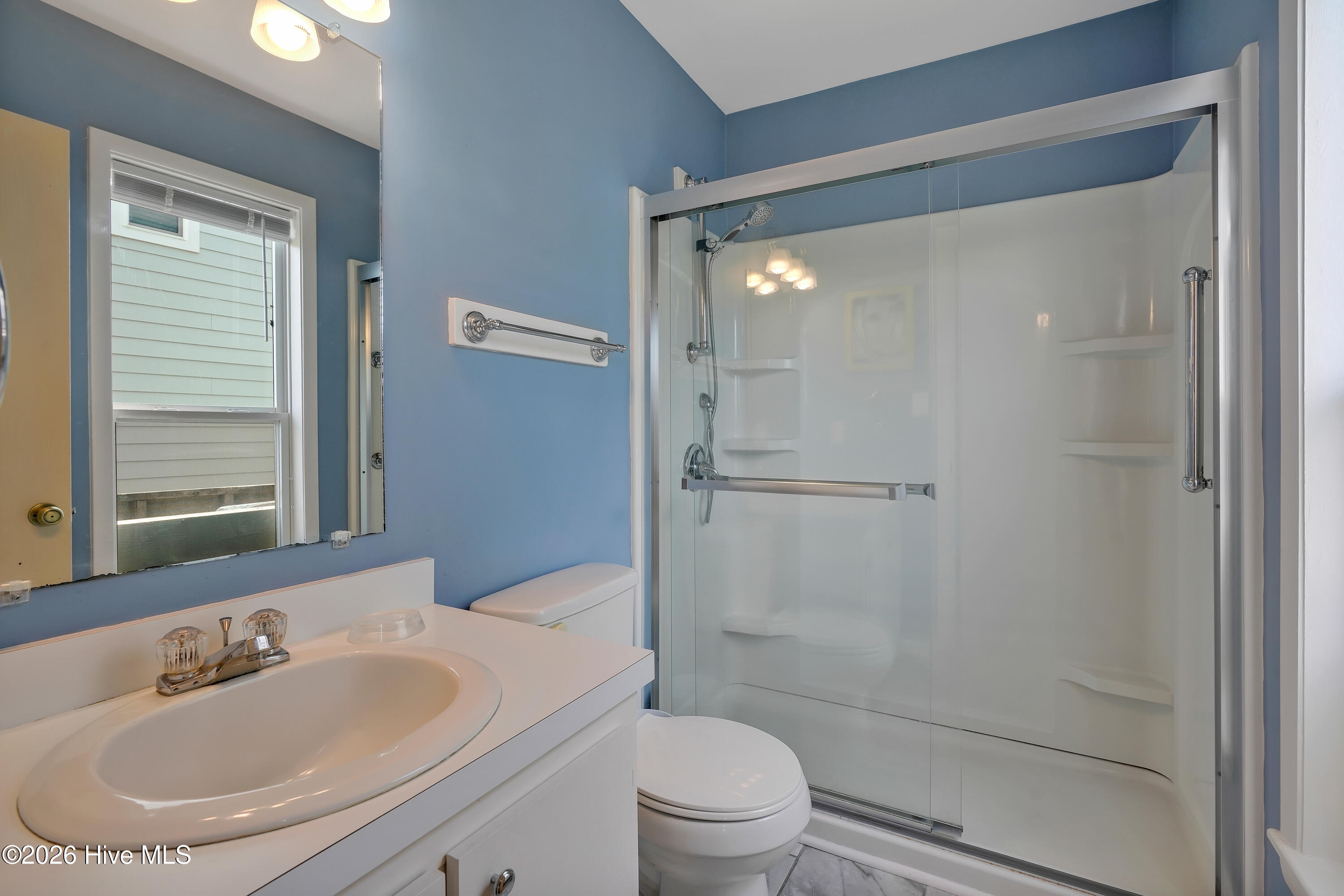 100554834 | Photo 24