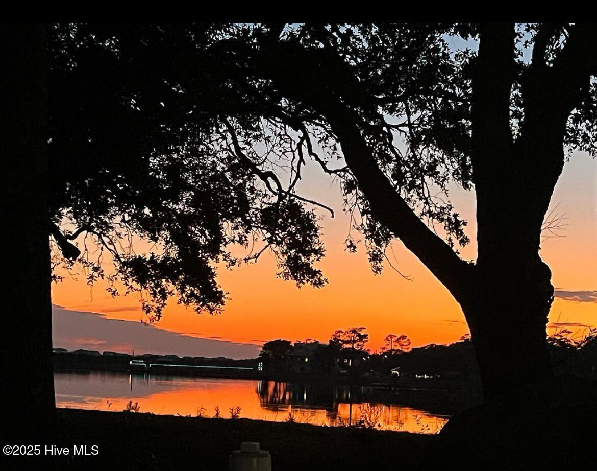 107 SW 25th Street, Oak Island, NC, 28465