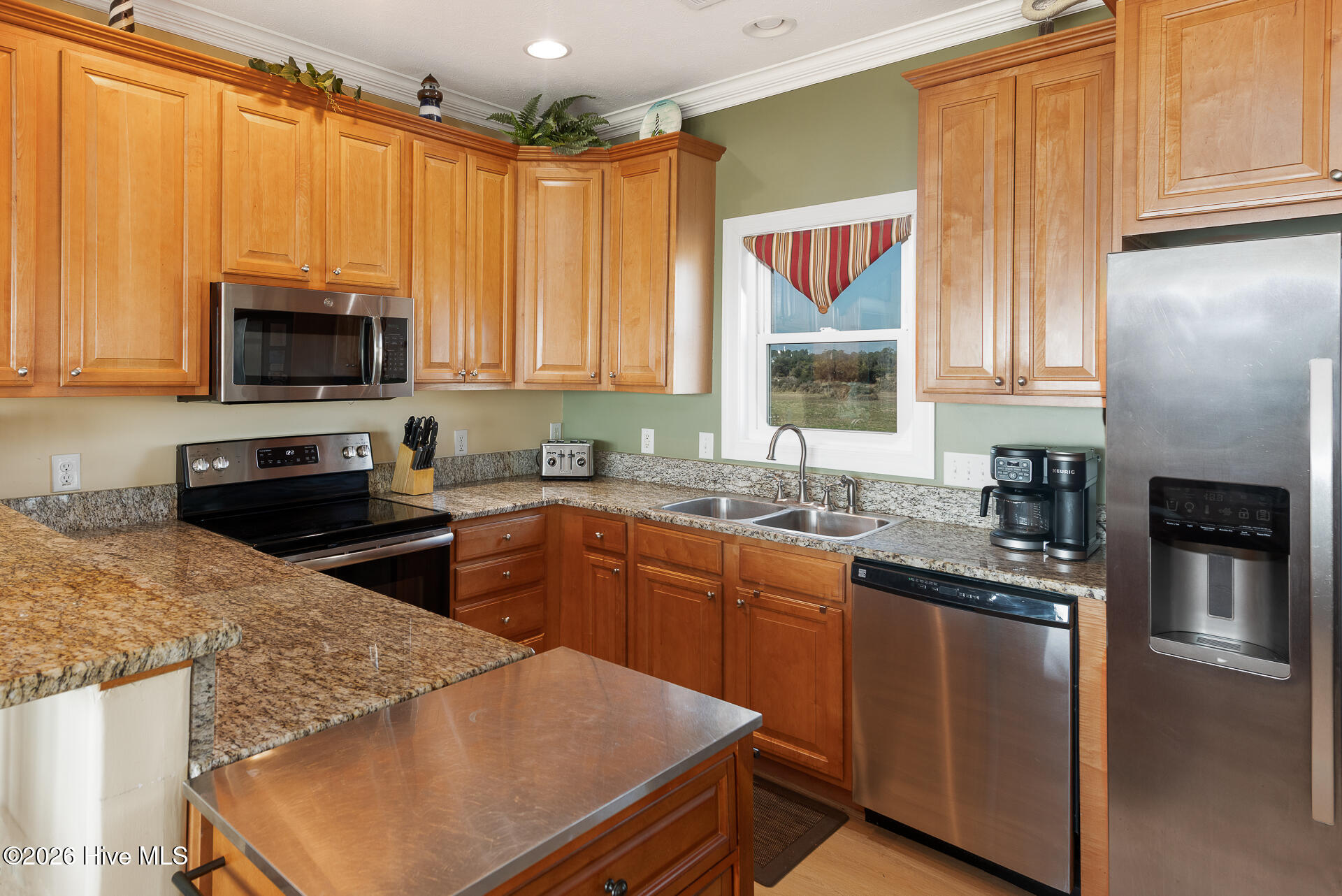 100558758 | Photo 24