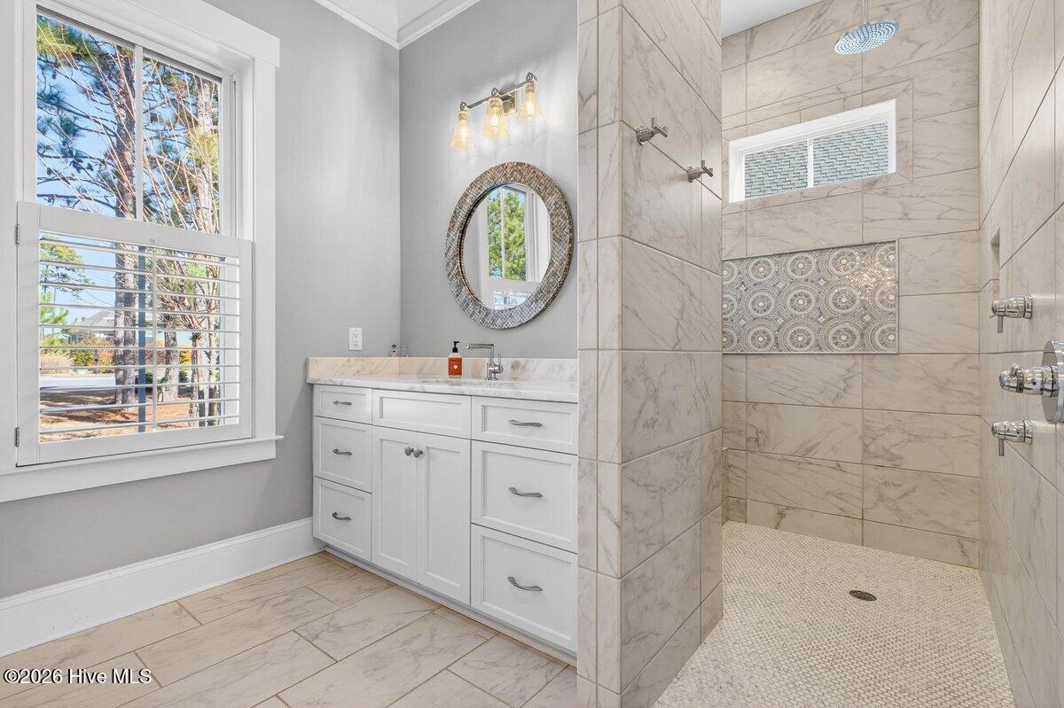 100546549 | Photo 20