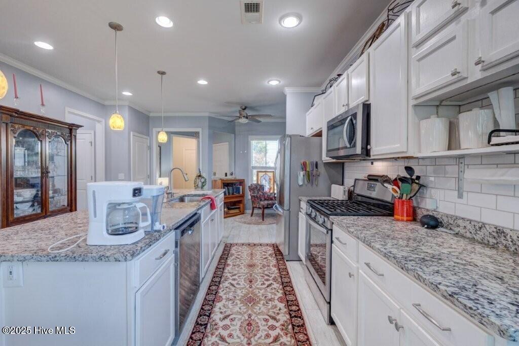 100529096 | Photo 11