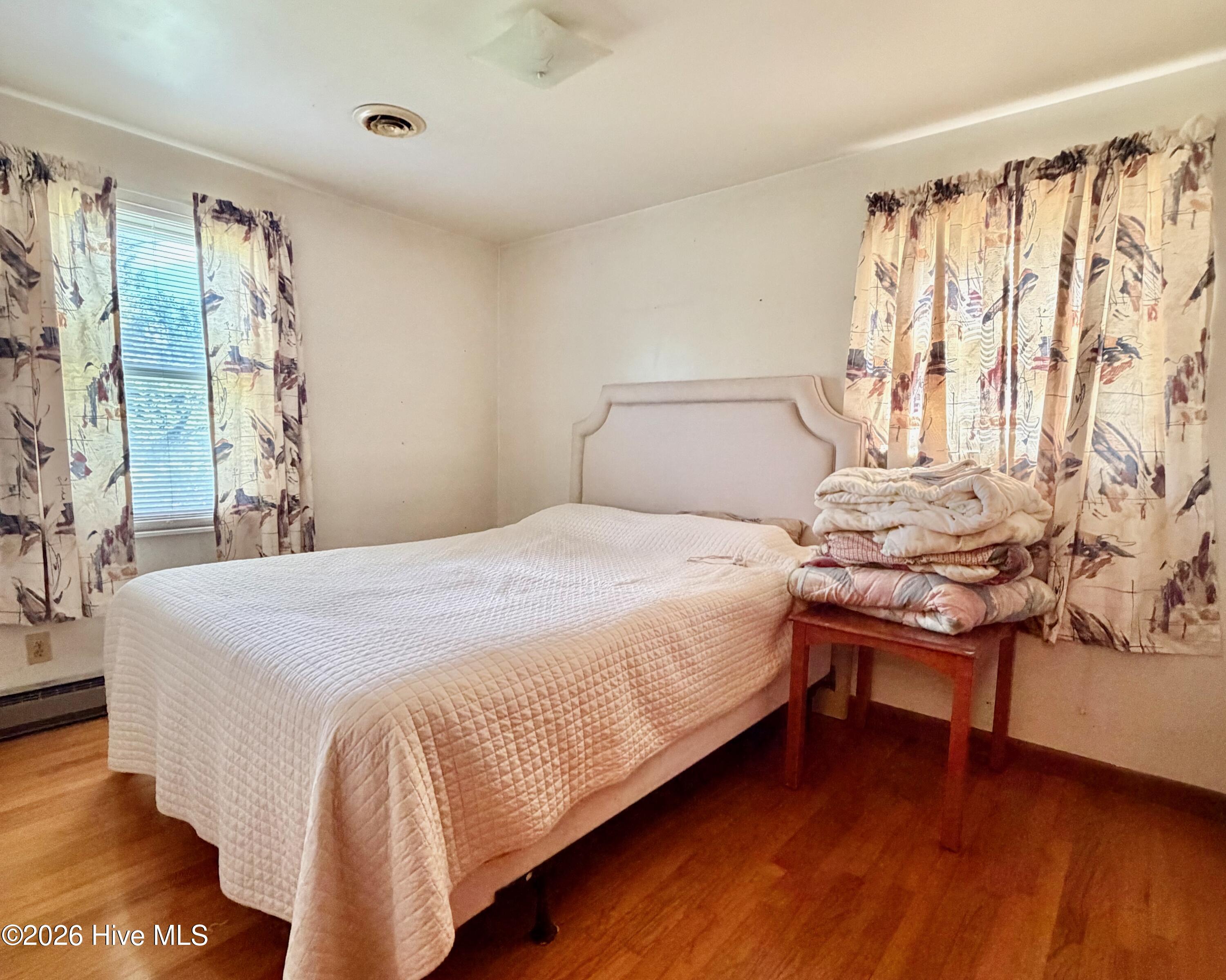 2802 Easy Street,Newport