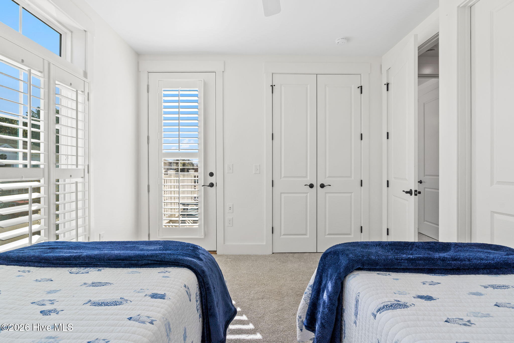 100550419 | Photo 27