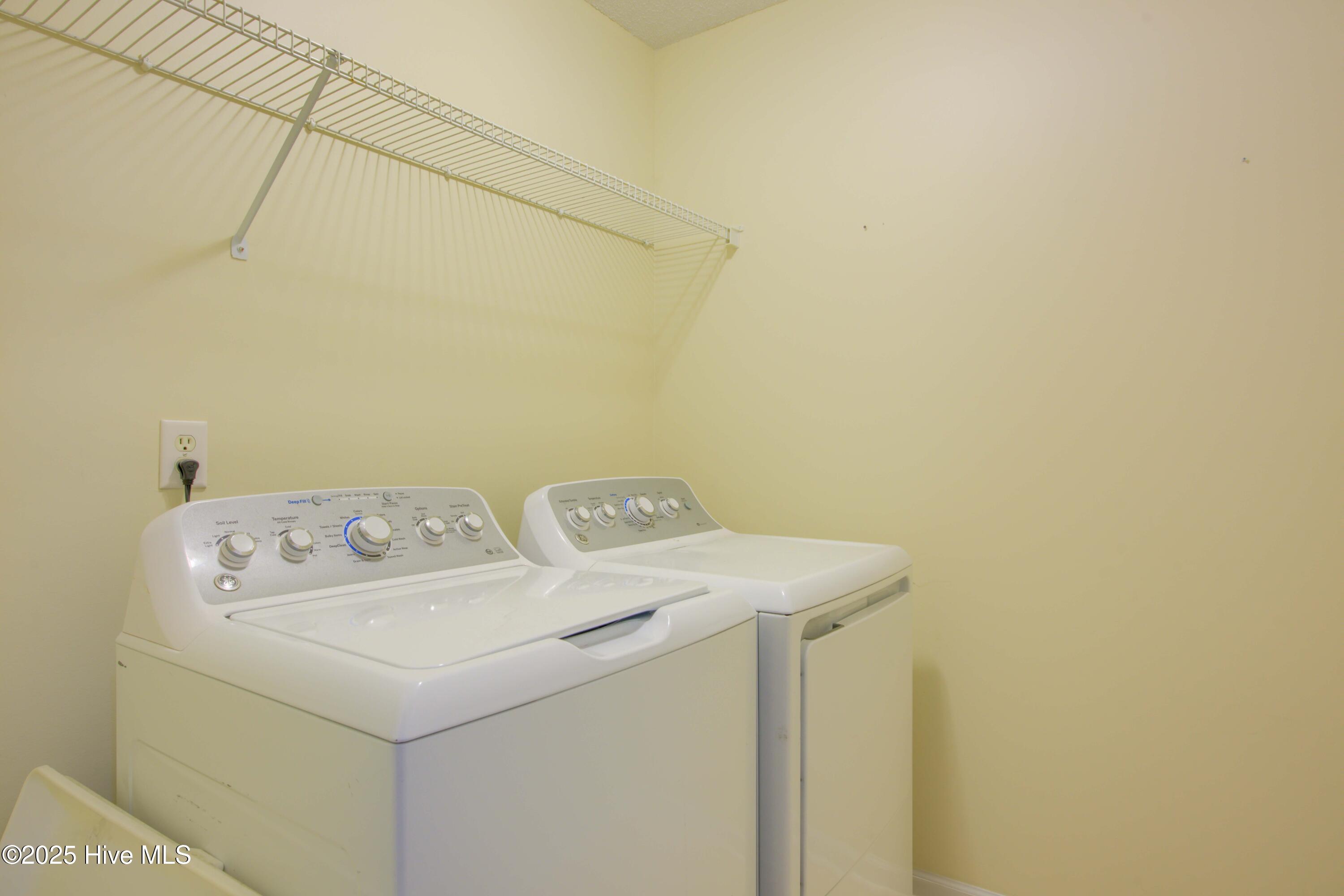 100543854 | Photo 27