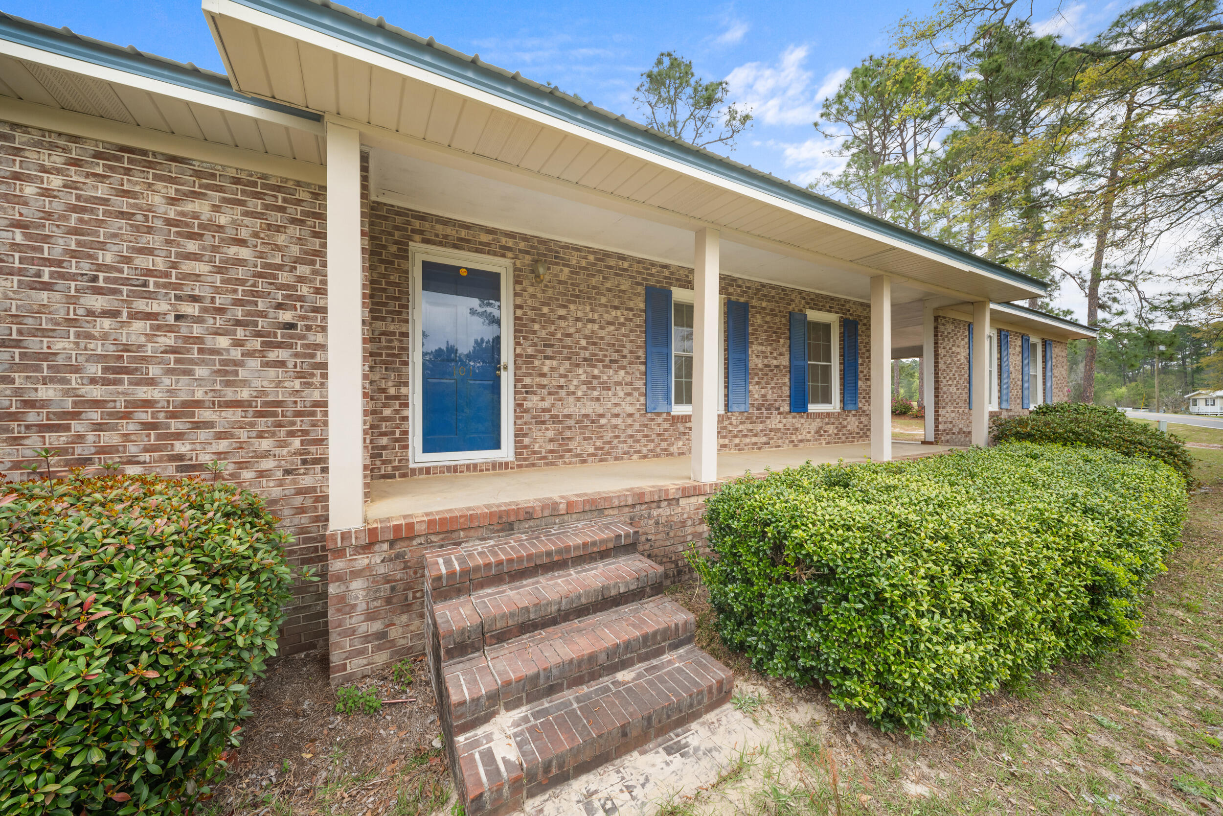 Homes for sale in Swainsboro, GA | 101 Pony Dr, Swainsboro, GA 30401 | MLS# 98254014